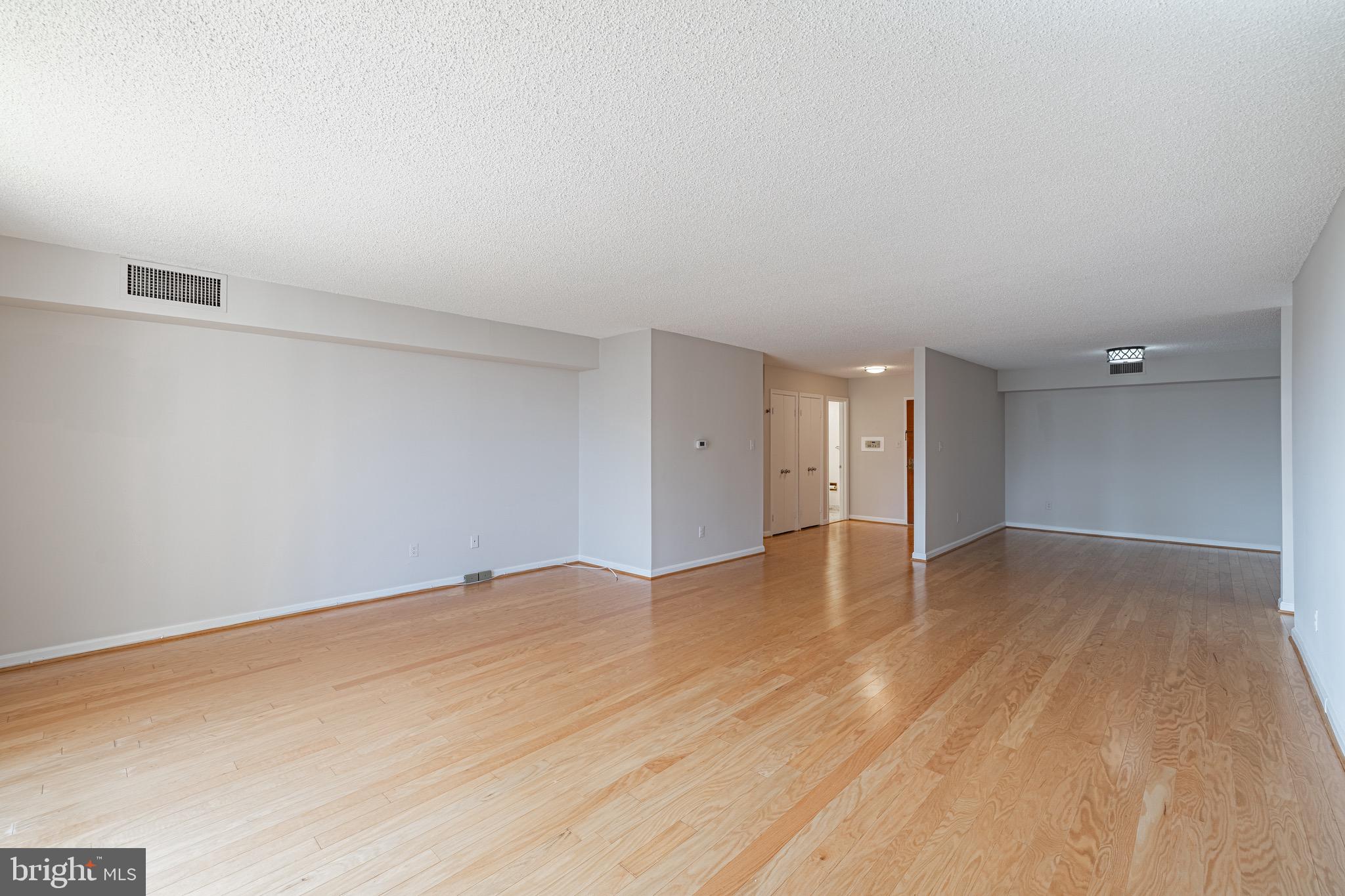 ARLINGTON - Residential