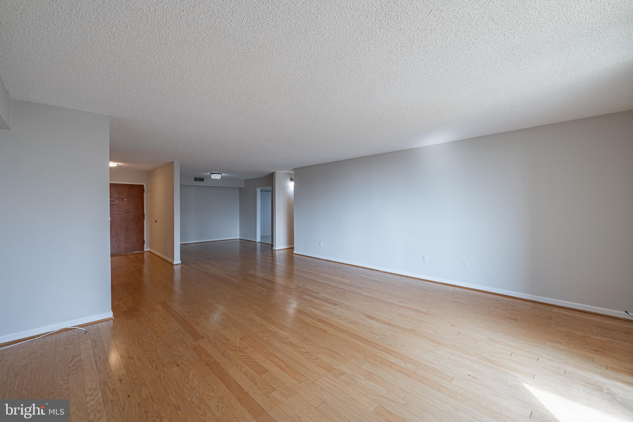 ARLINGTON - Residential