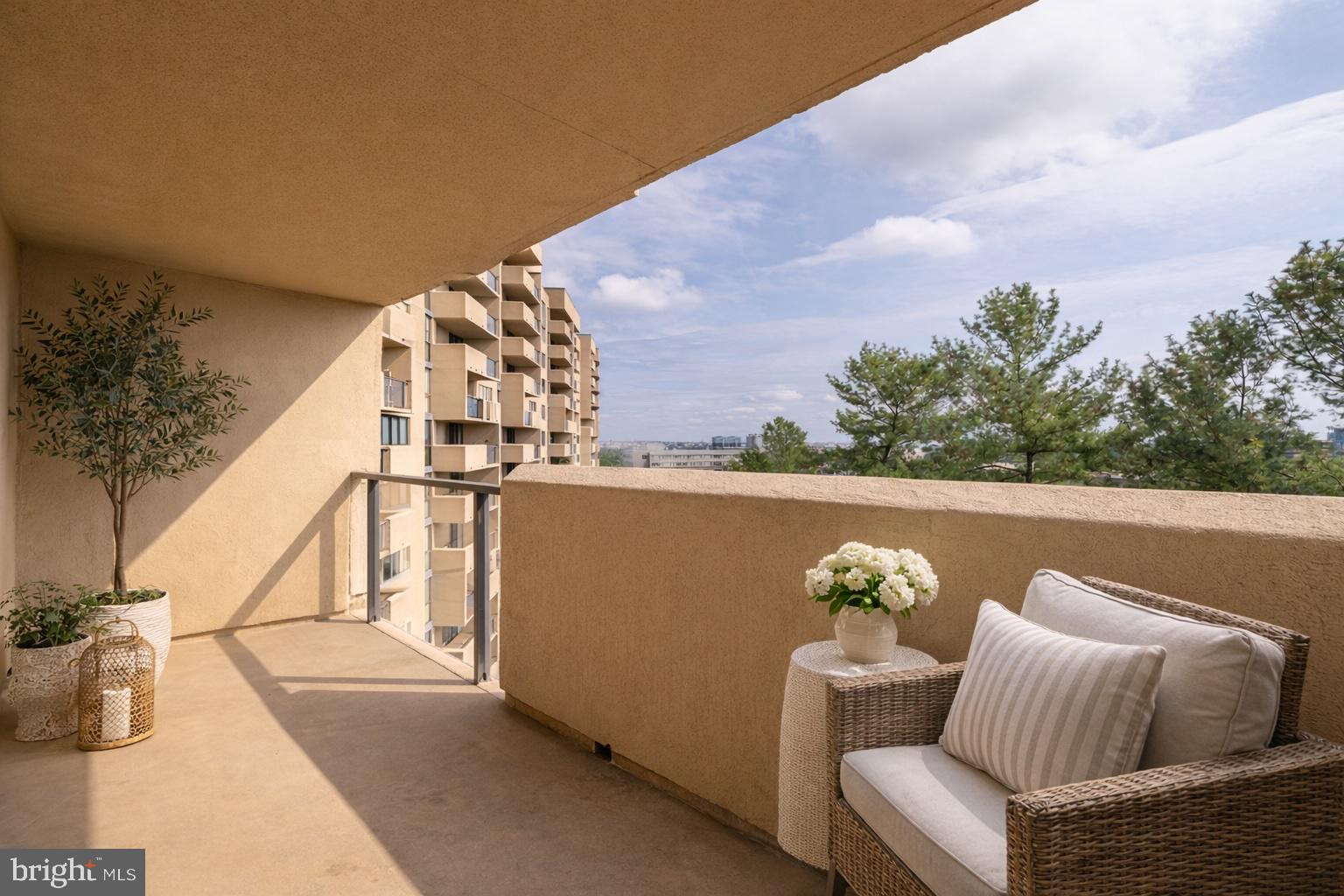 ARLINGTON - Residential