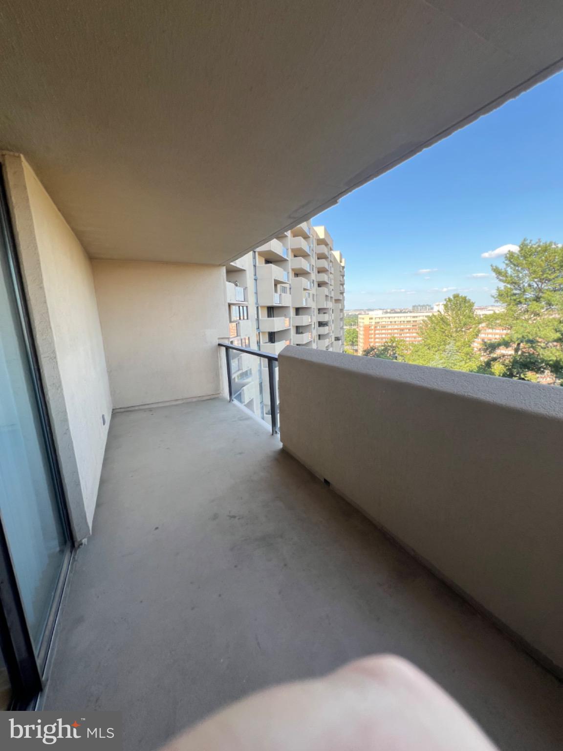 ARLINGTON - Residential