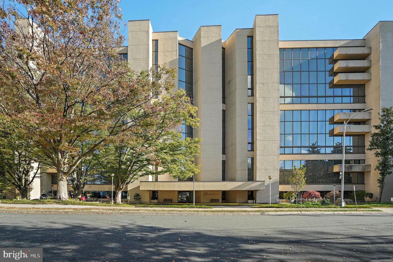 ARLINGTON - Residential