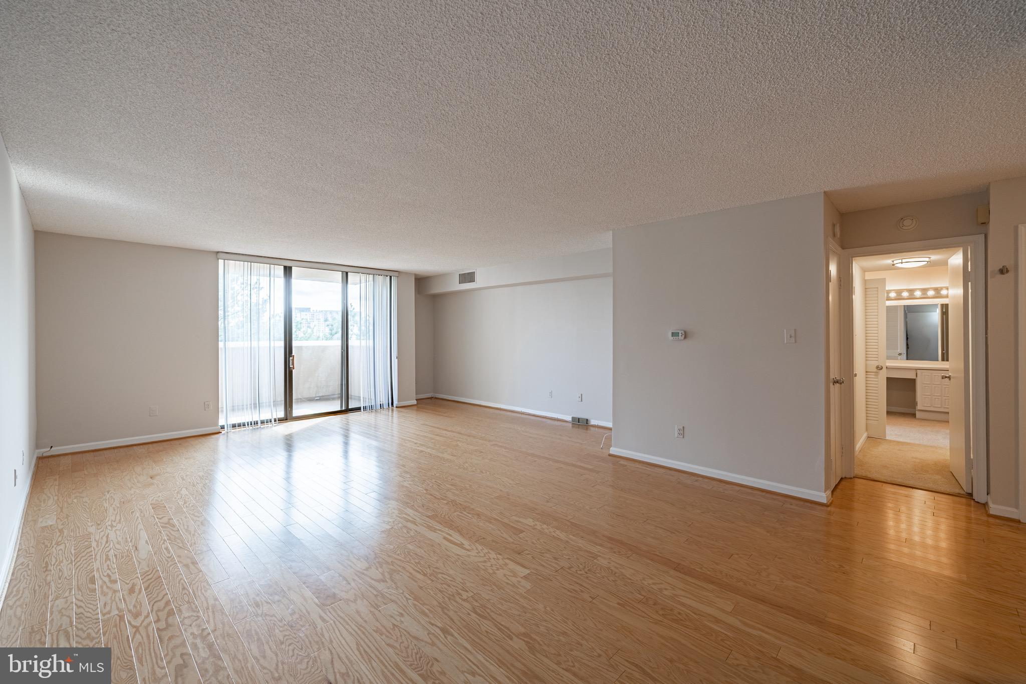 ARLINGTON - Residential