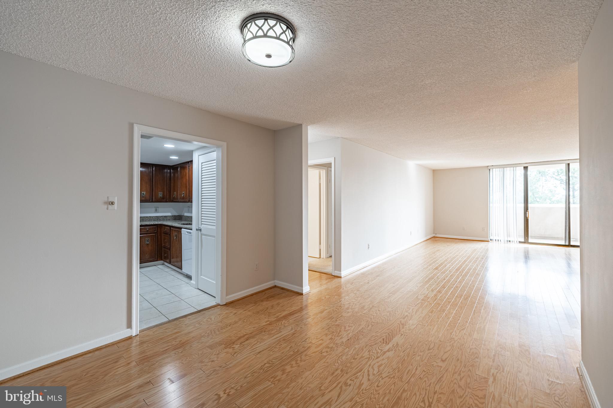 ARLINGTON - Residential