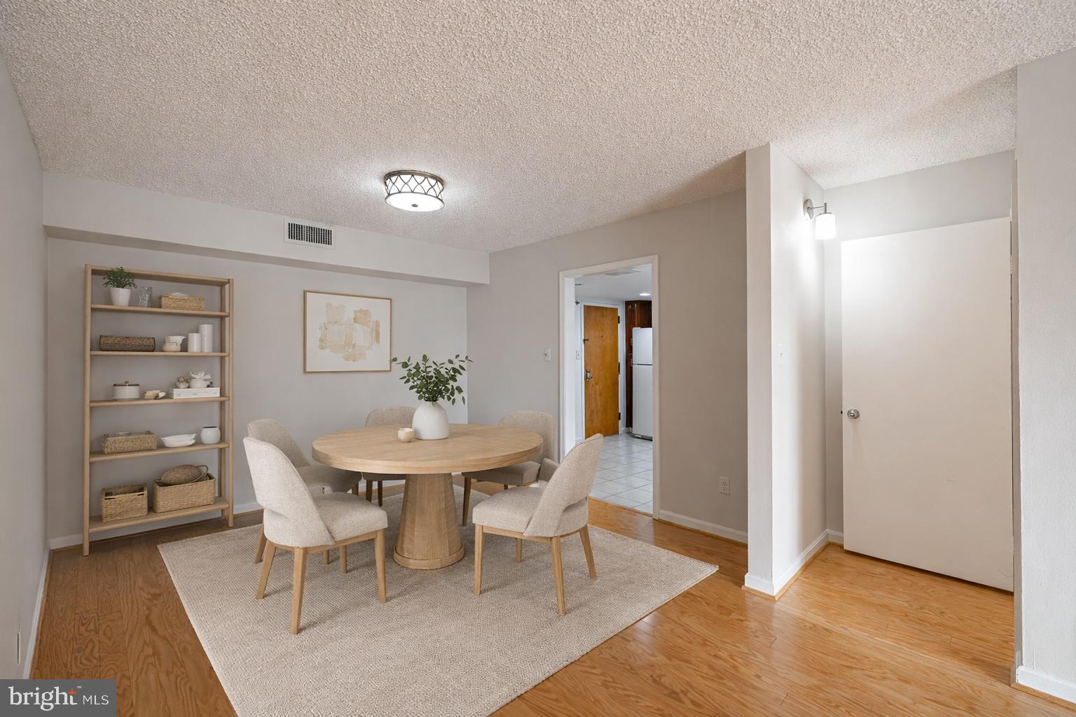 ARLINGTON - Residential