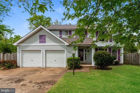 Photo of 9908 Rickover Court, MANASSAS, VA 20109 (MLS # VAPW2118940)
