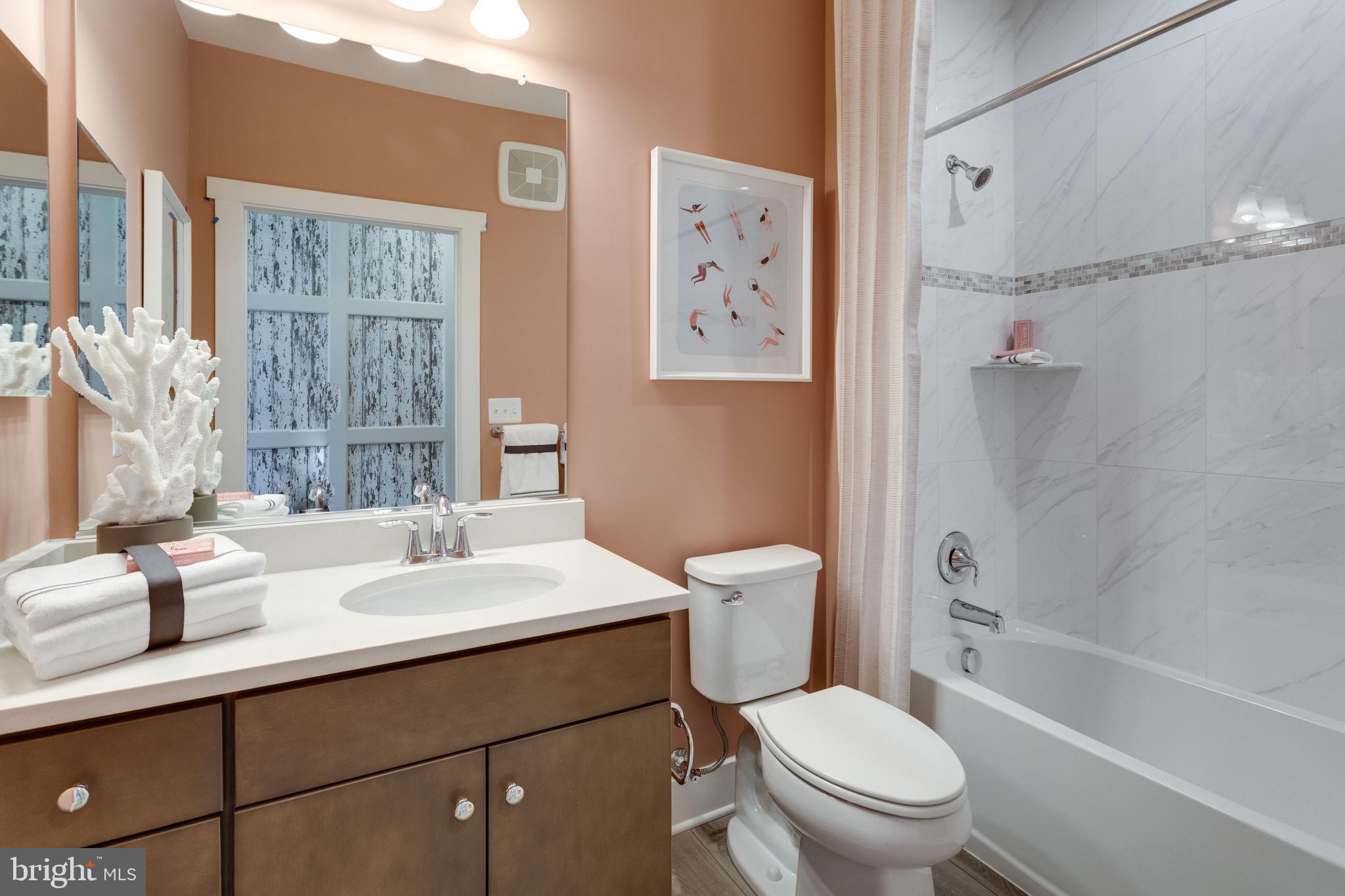 FOUR SEASONS AT KENT ISLAND - Residential