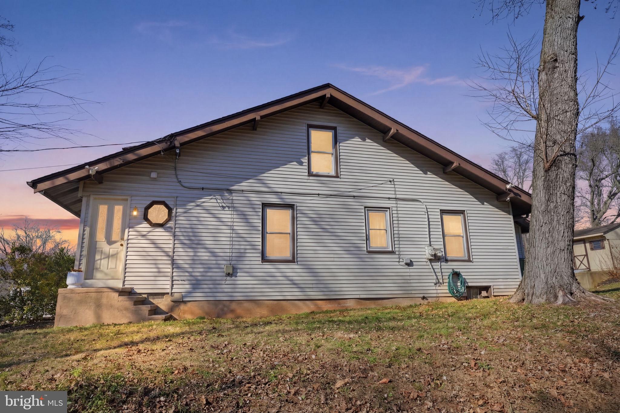 NEWPORTVILLE TERR - Residential