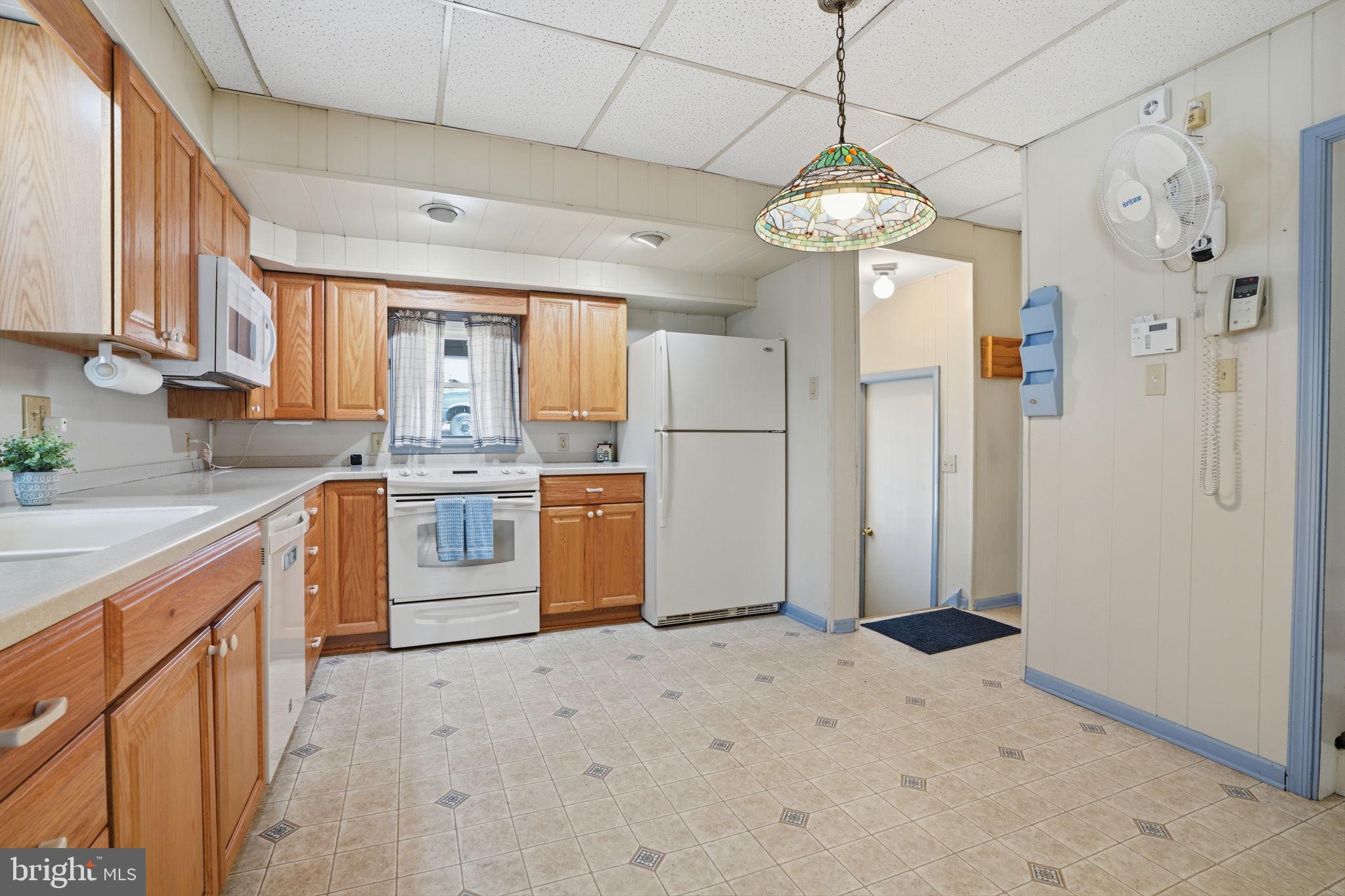 NEWPORTVILLE TERR - Residential