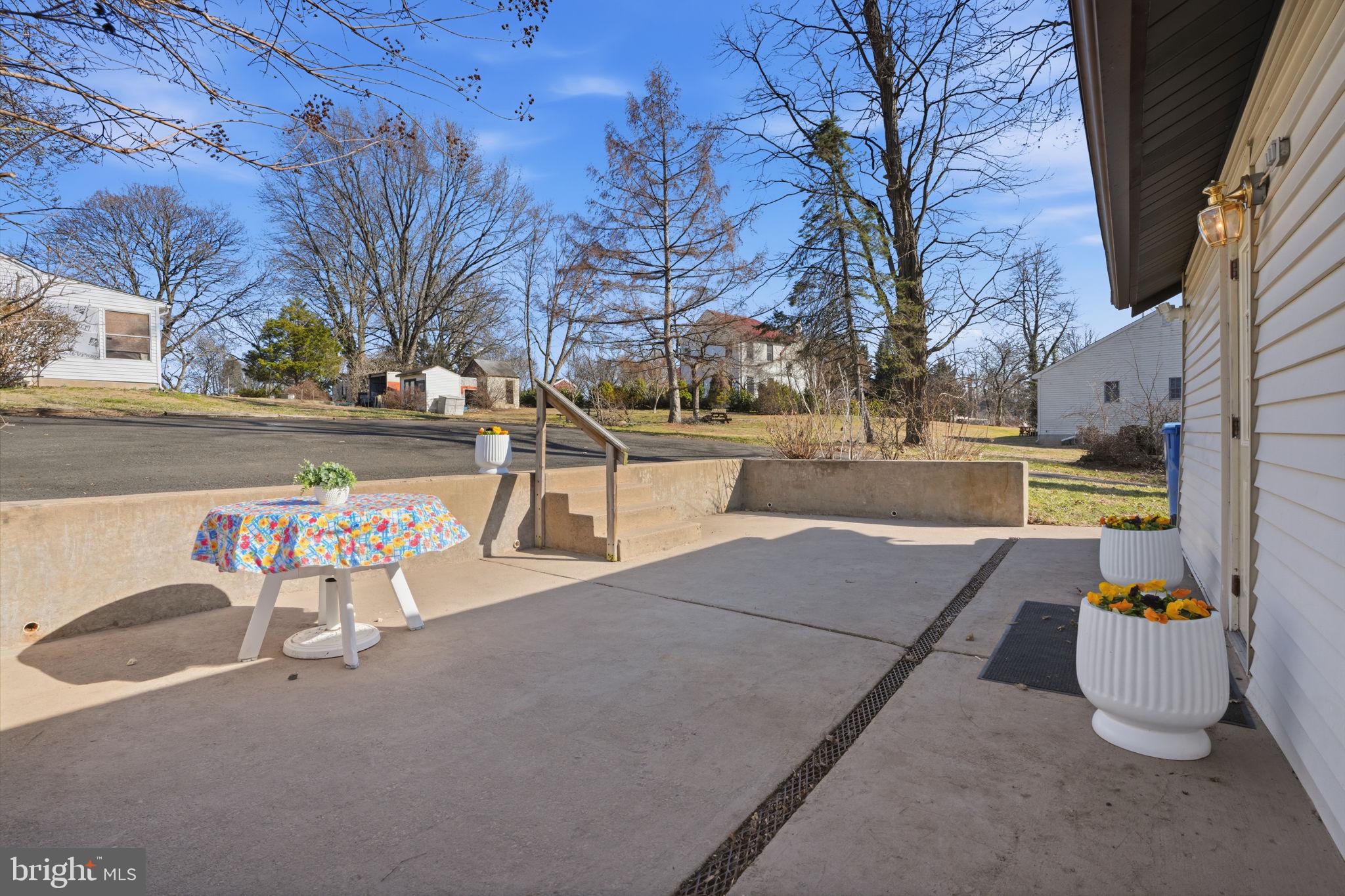 NEWPORTVILLE TERR - Residential