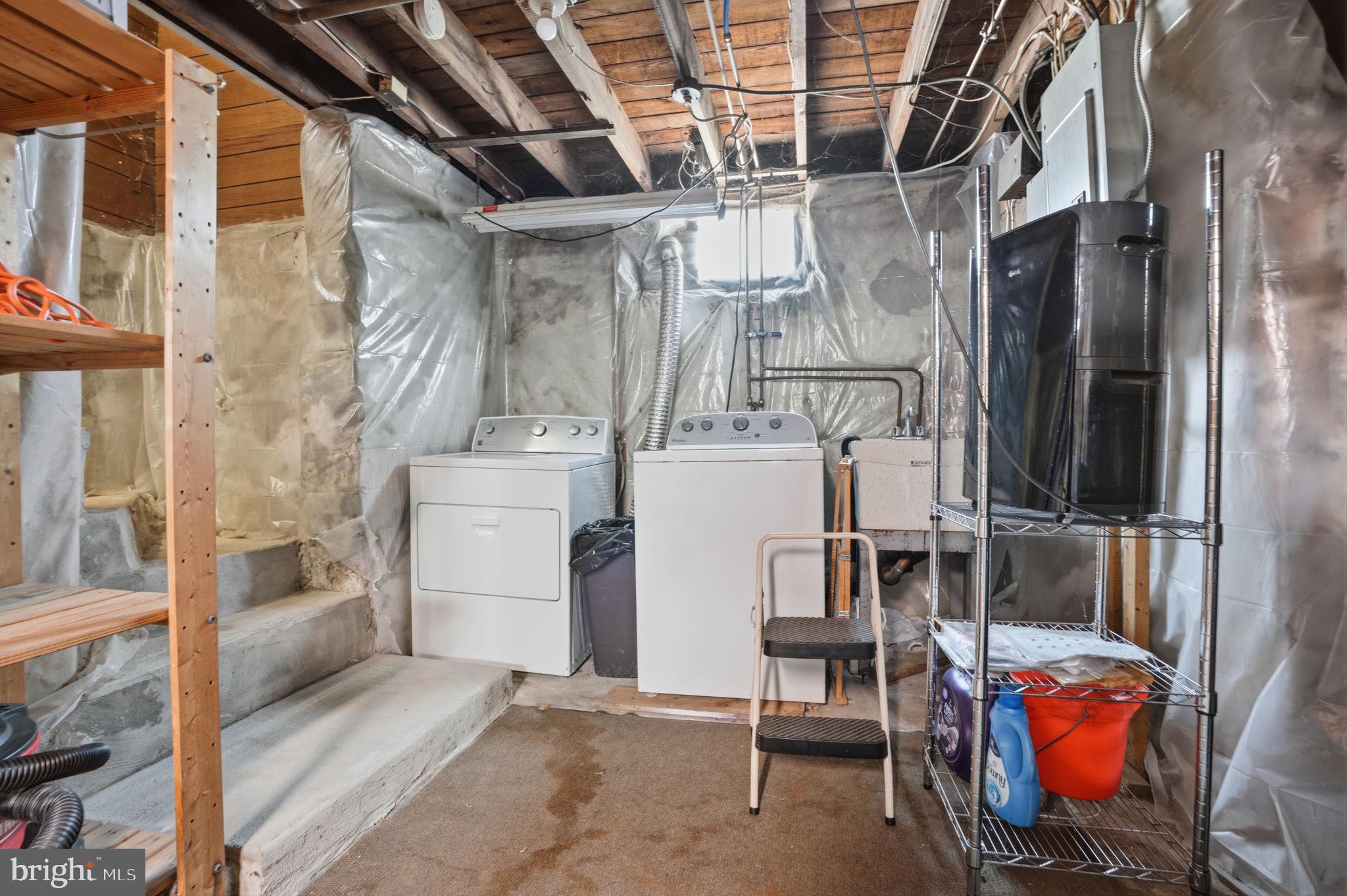 NEWPORTVILLE TERR - Residential