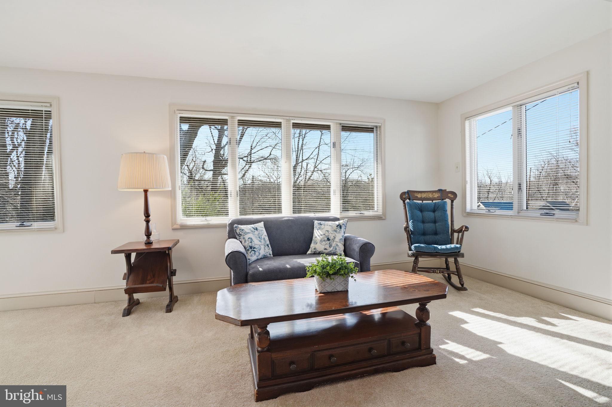 NEWPORTVILLE TERR - Residential