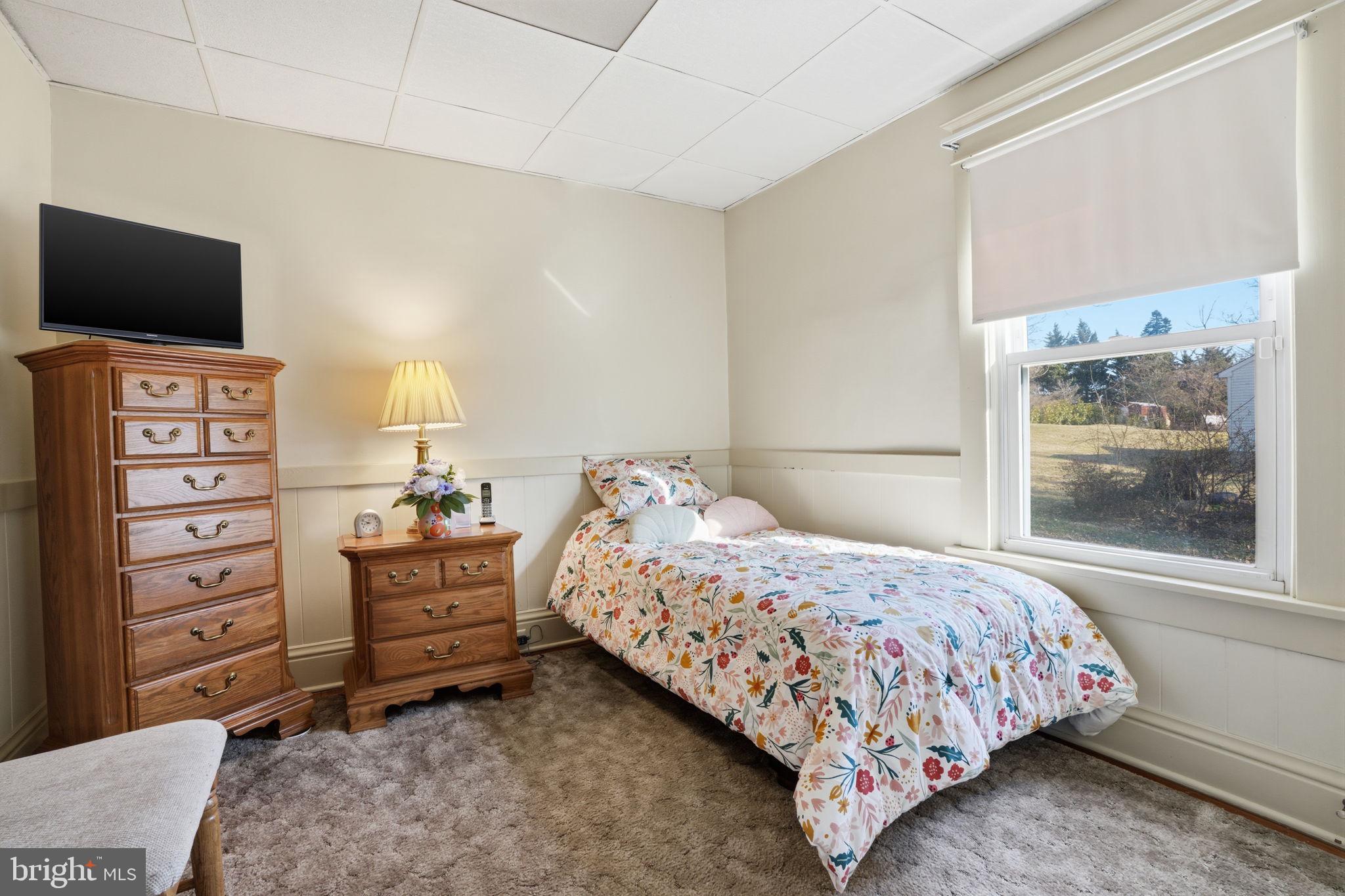 NEWPORTVILLE TERR - Residential