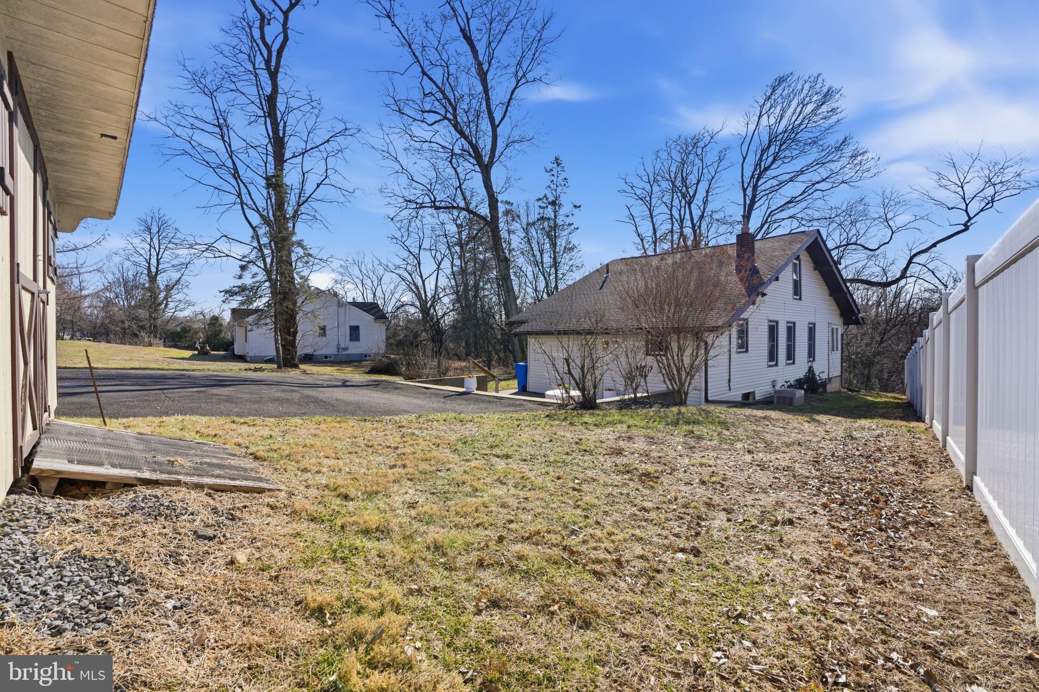 NEWPORTVILLE TERR - Residential