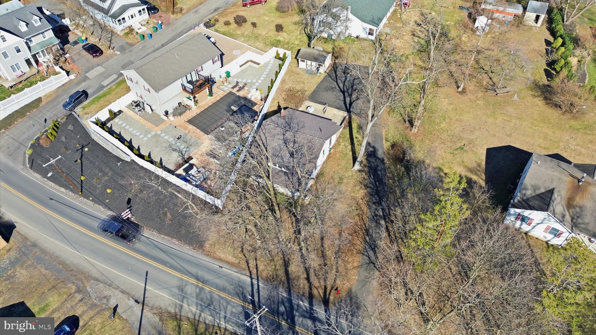 NEWPORTVILLE TERR - Residential