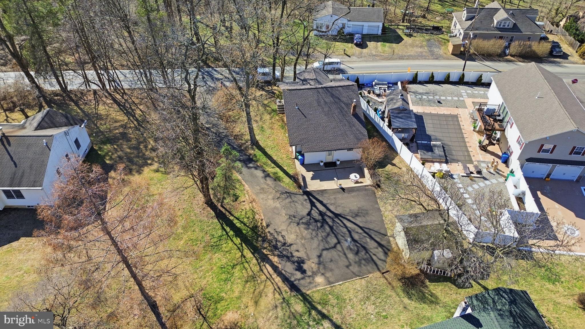 NEWPORTVILLE TERR - Residential