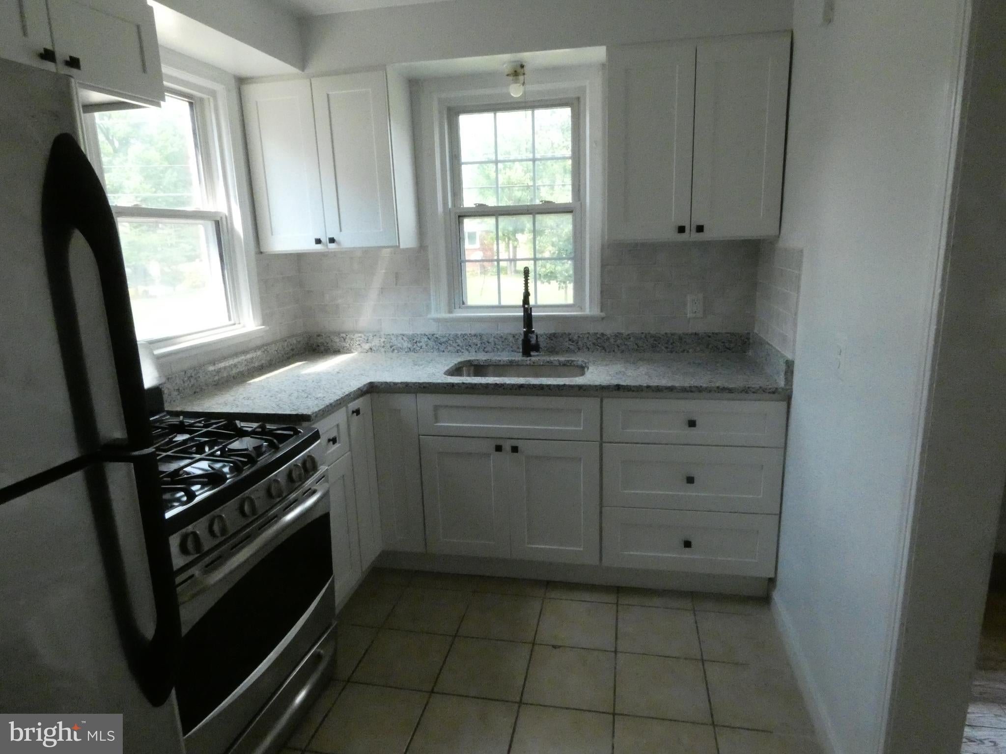 2105 AMHERST ROAD