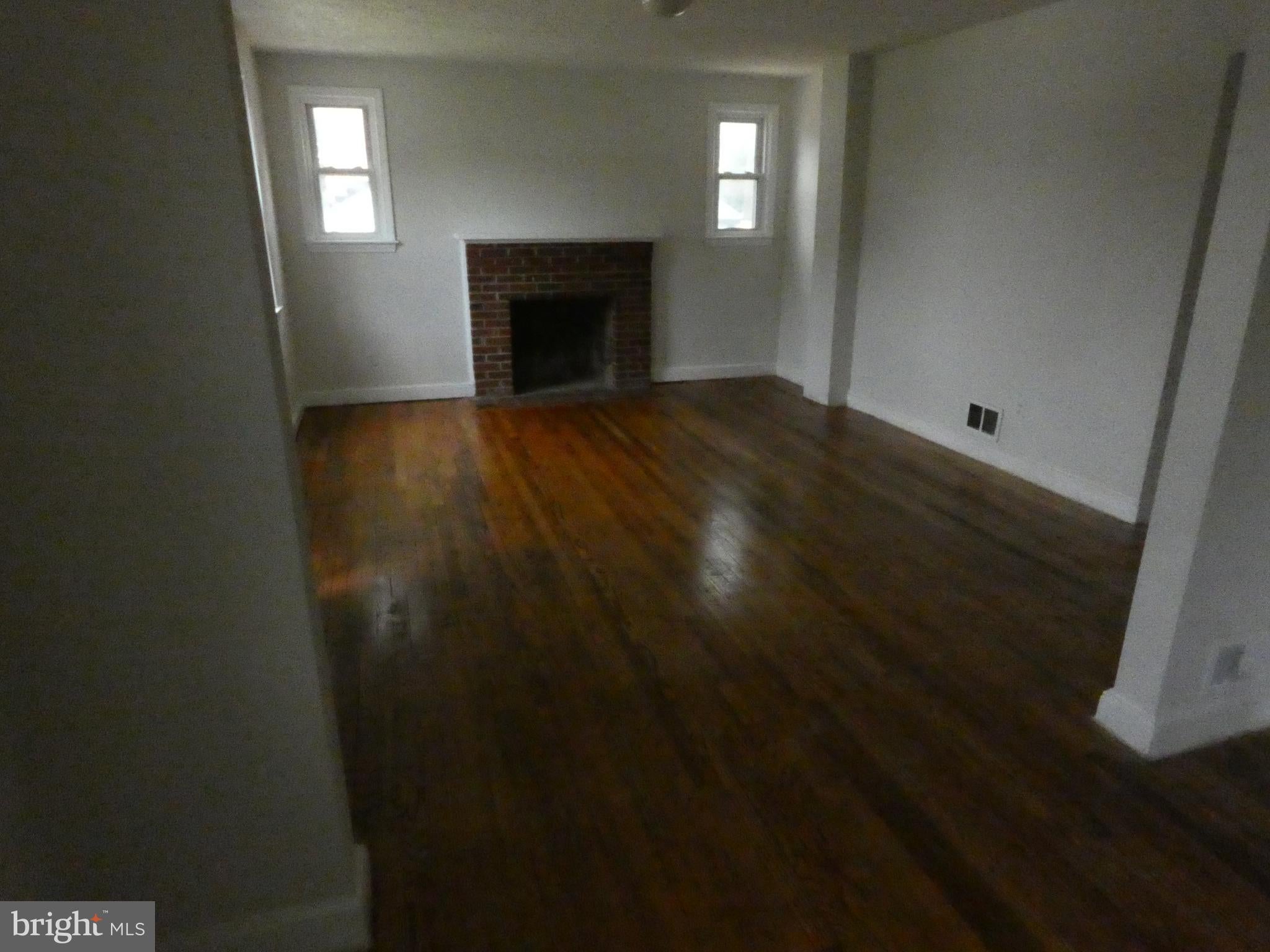 2105 AMHERST ROAD