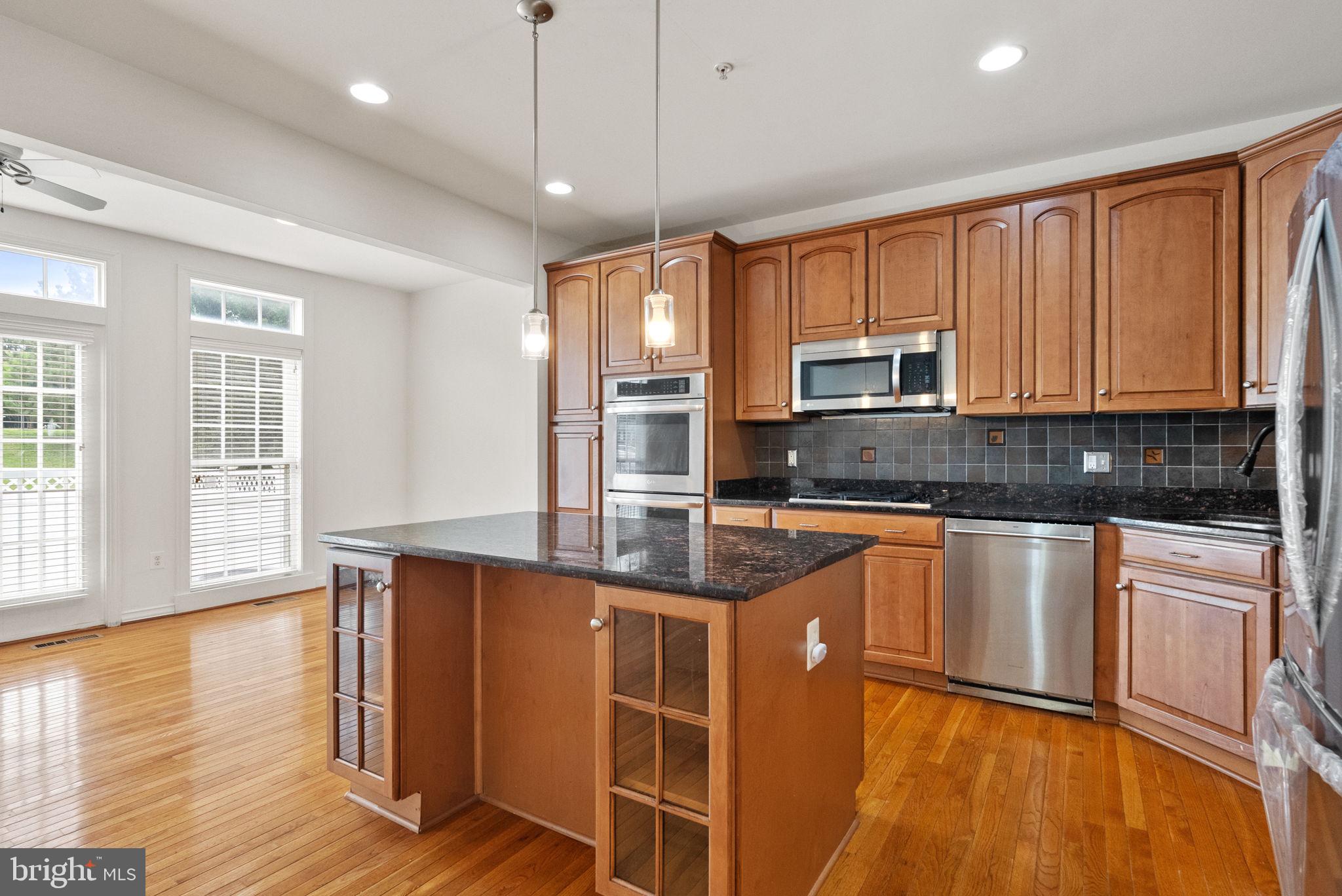 WHITE OAK - Residential Lease