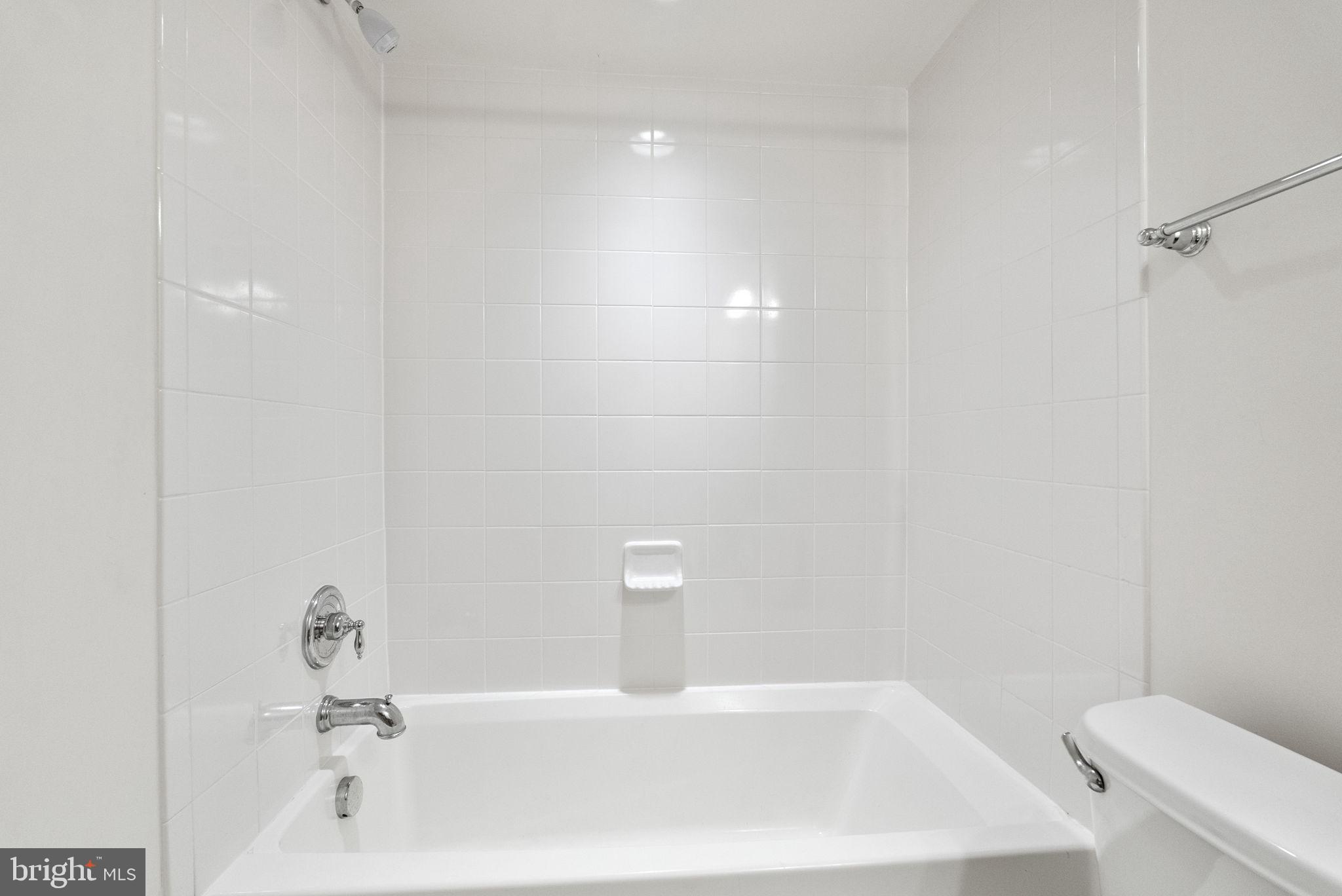 WHITE OAK - Residential Lease