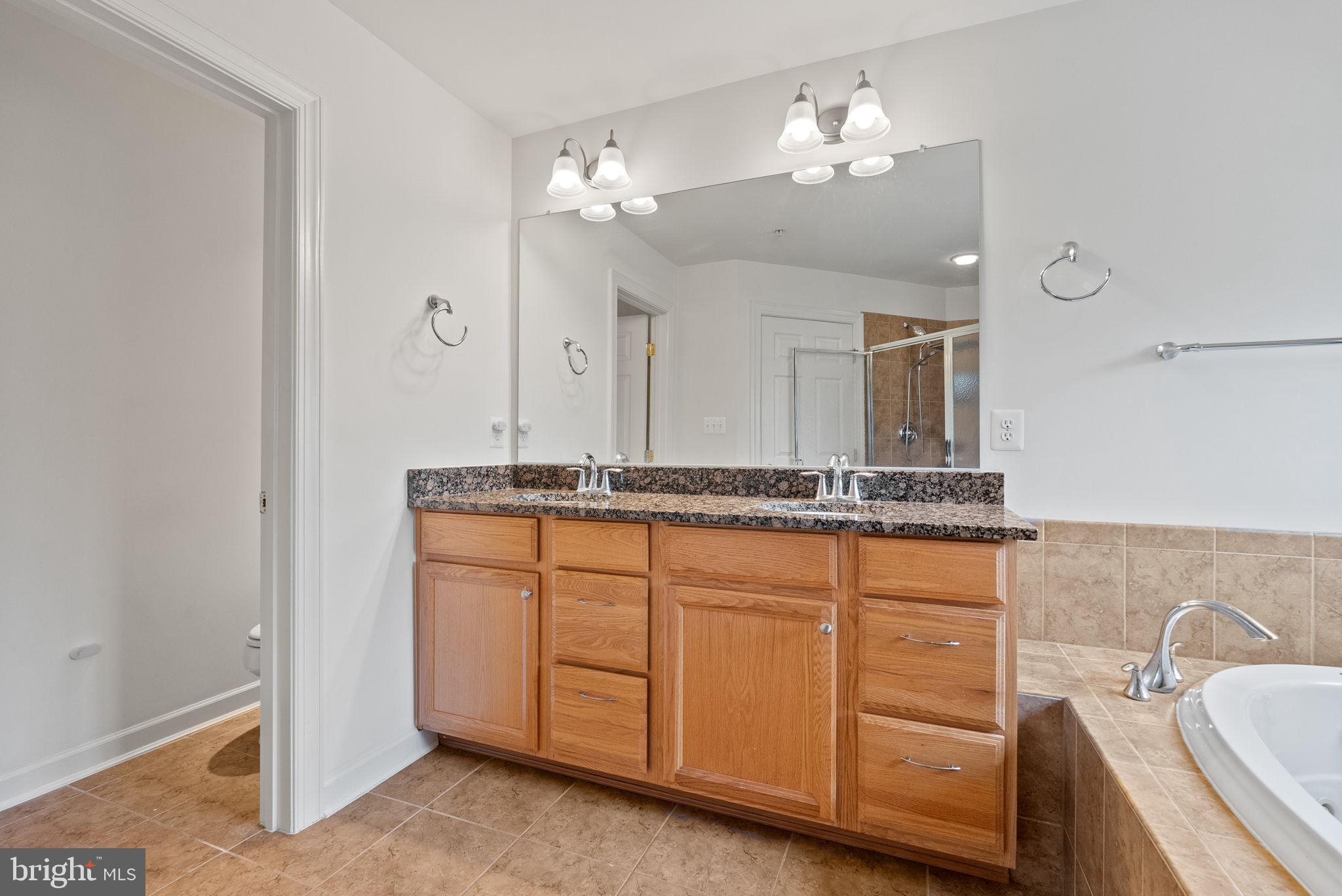 WHITE OAK - Residential Lease