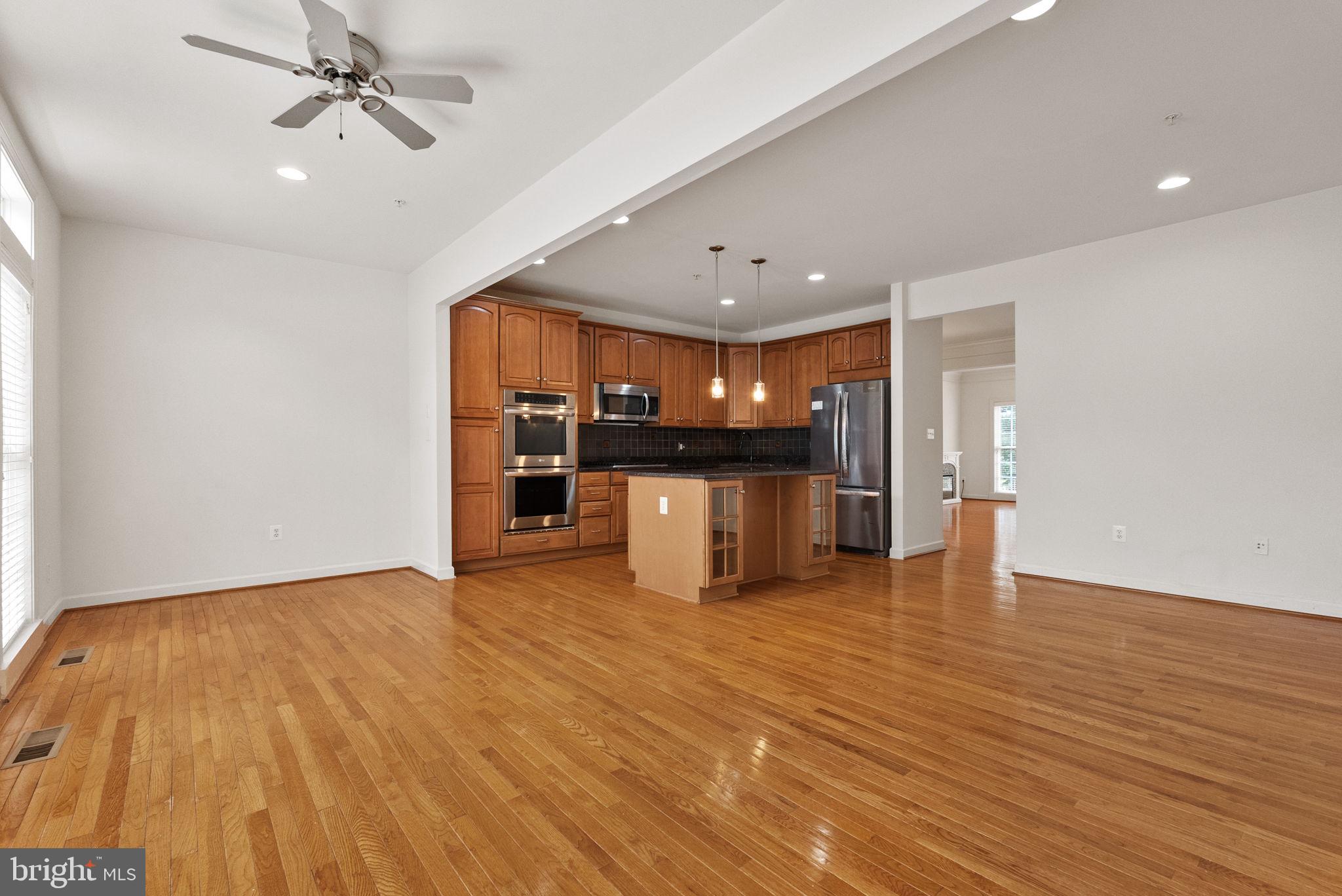 WHITE OAK - Residential Lease