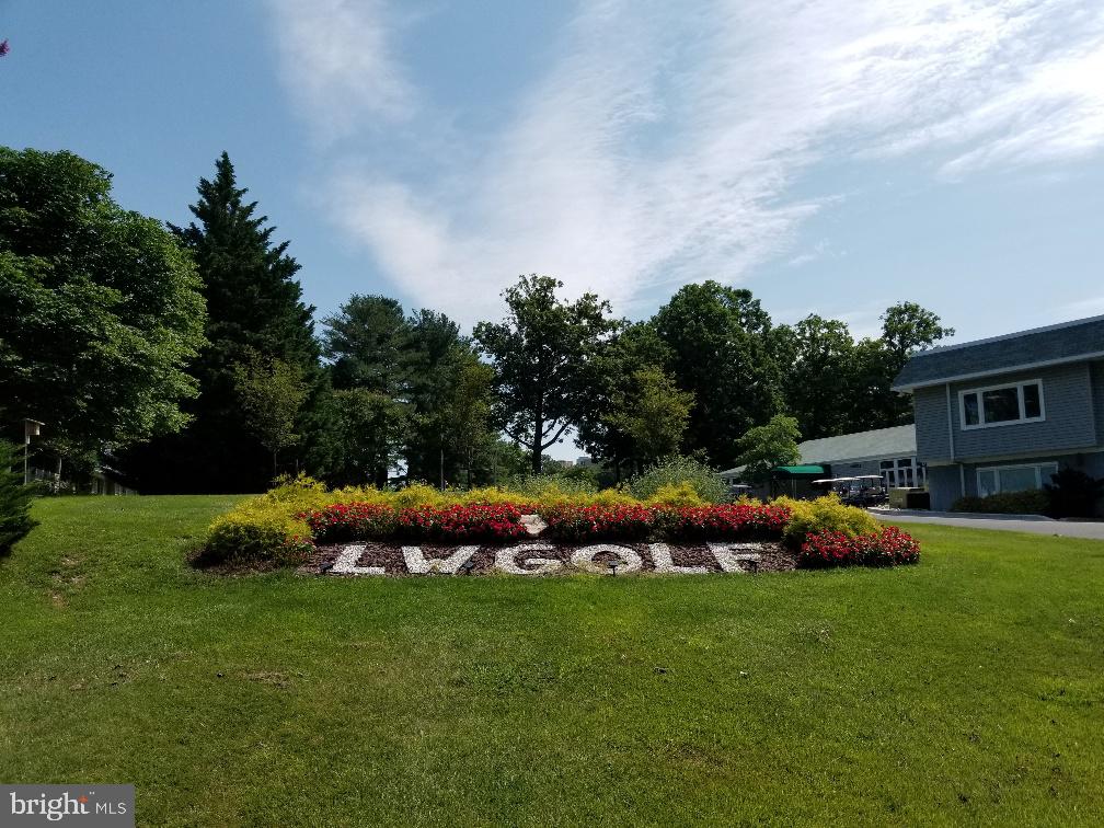 FAIRWAYS NORTH - Residential