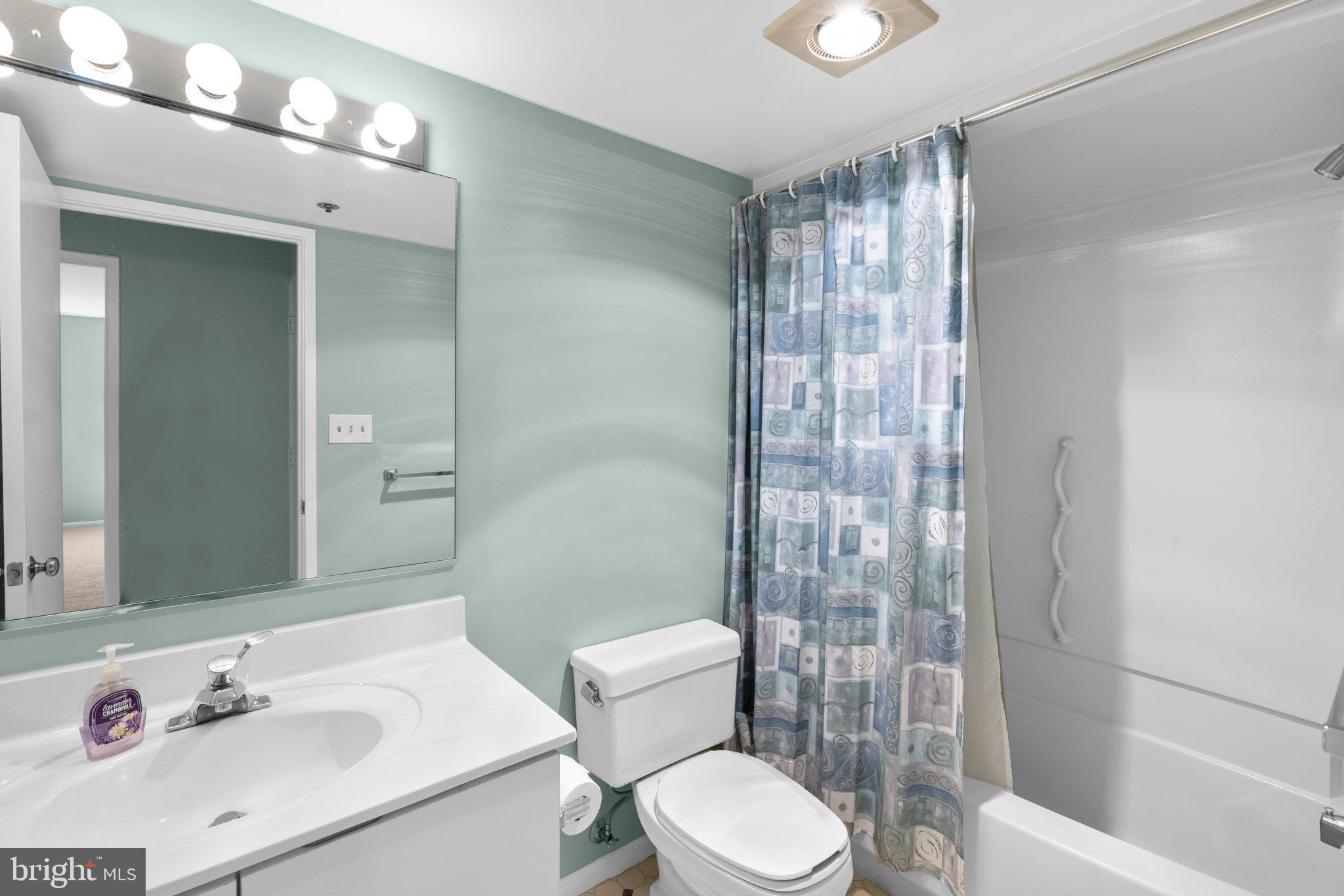 FAIRWAYS NORTH - Residential