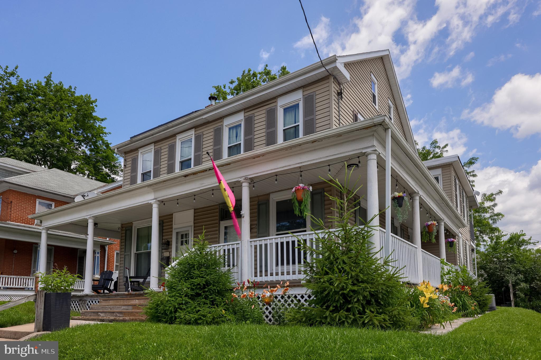 303 N MARKET STREET