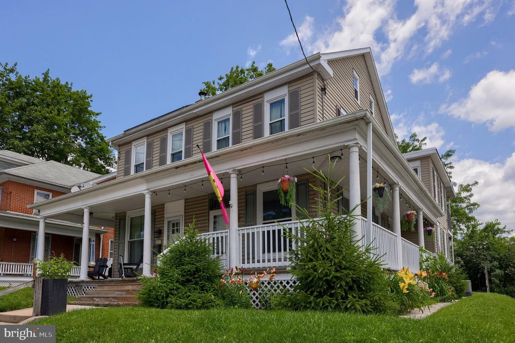 Photo of 303 N Market Street, ELIZABETHTOWN, PA 17022 (MLS # PALA2071738)