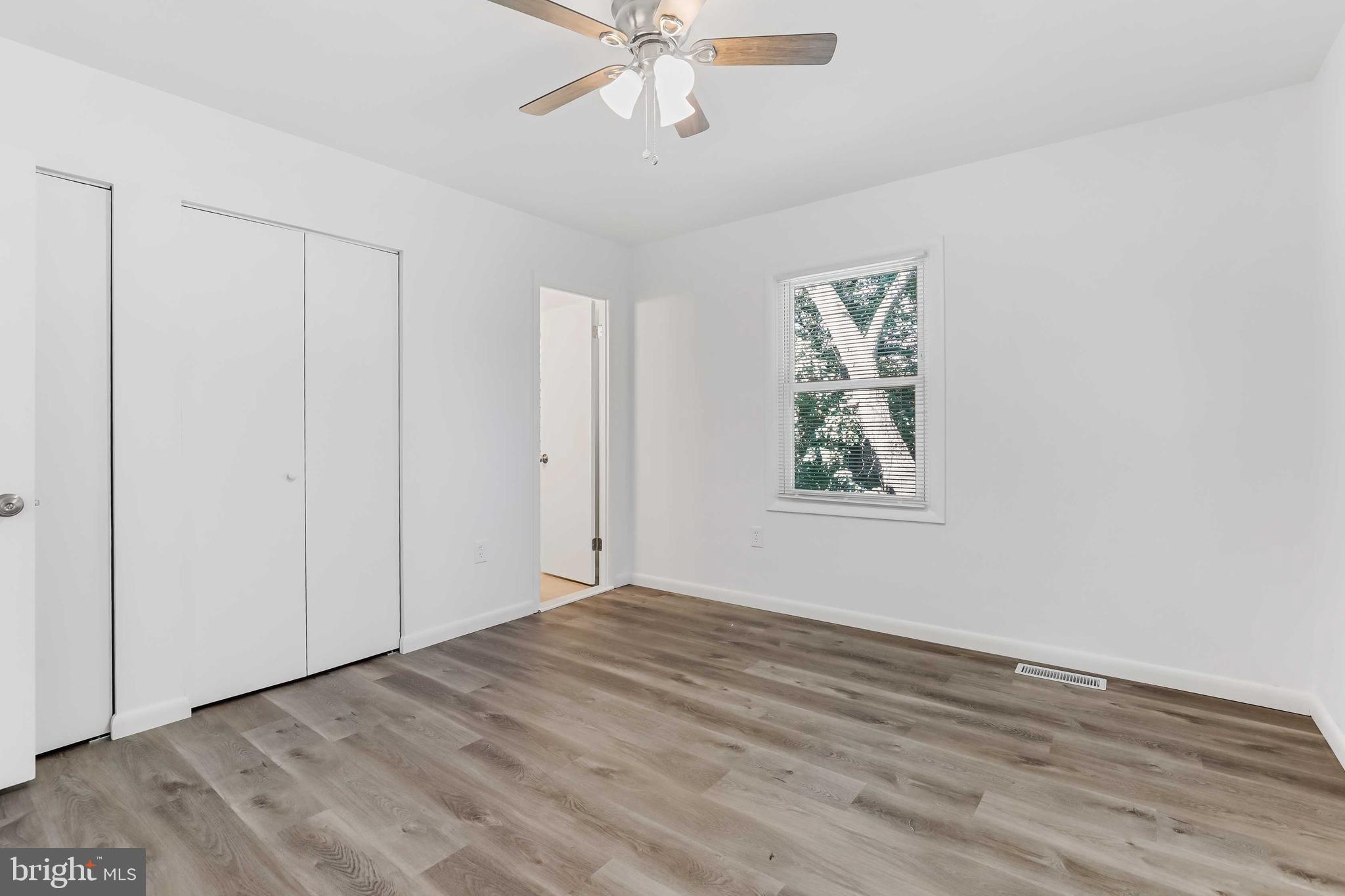 CROFTON MEADOWS - Residential Lease