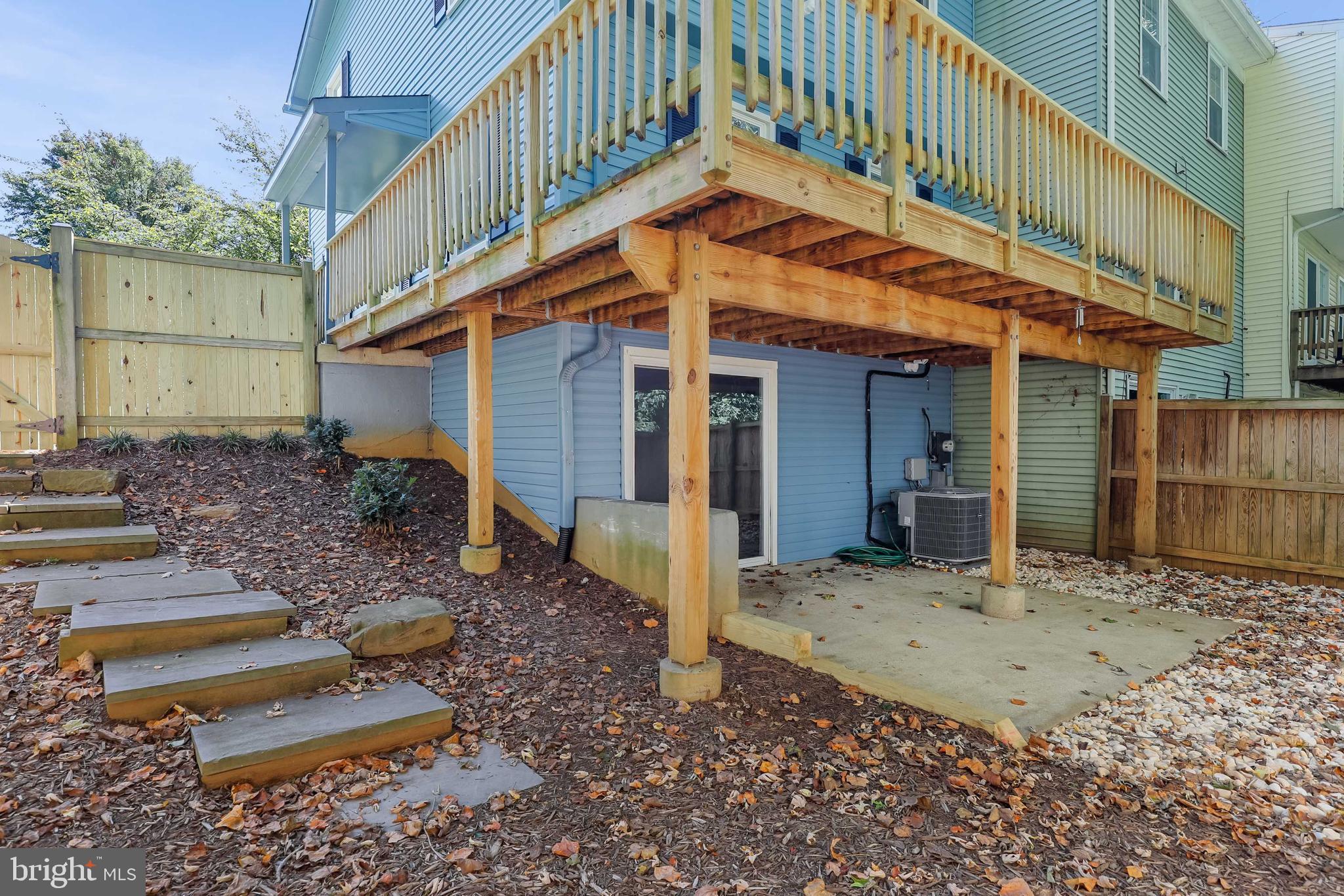 CROFTON MEADOWS - Residential Lease