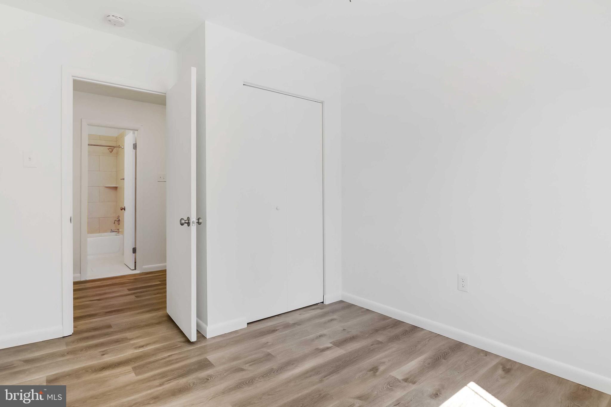 CROFTON MEADOWS - Residential Lease