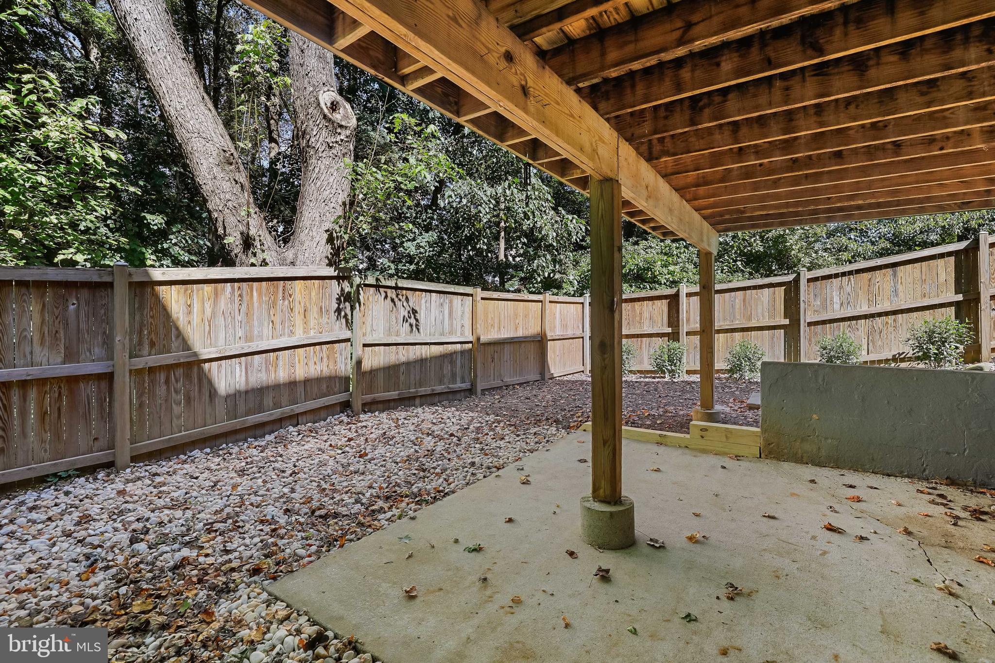 CROFTON MEADOWS - Residential Lease