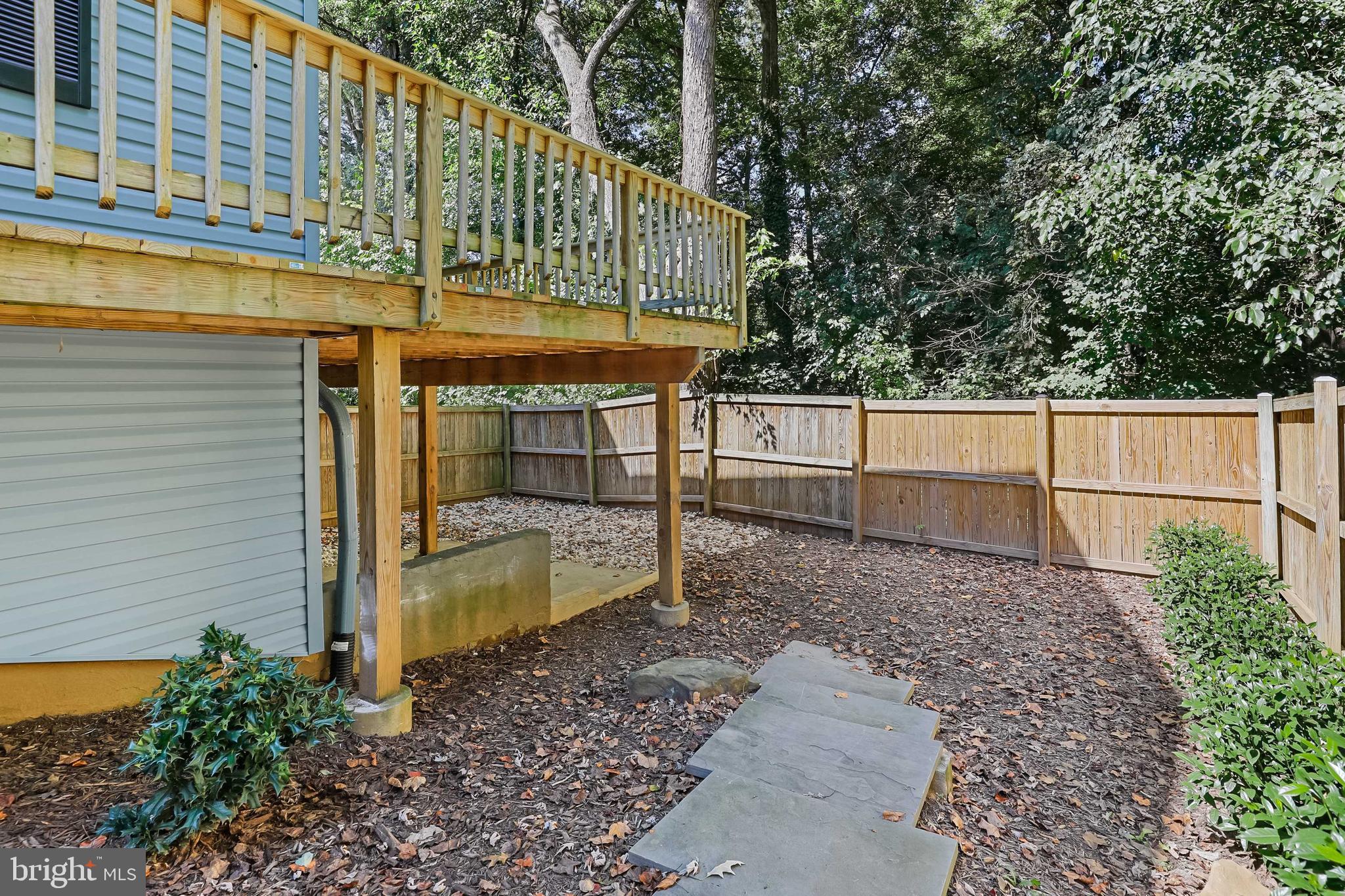 CROFTON MEADOWS - Residential Lease