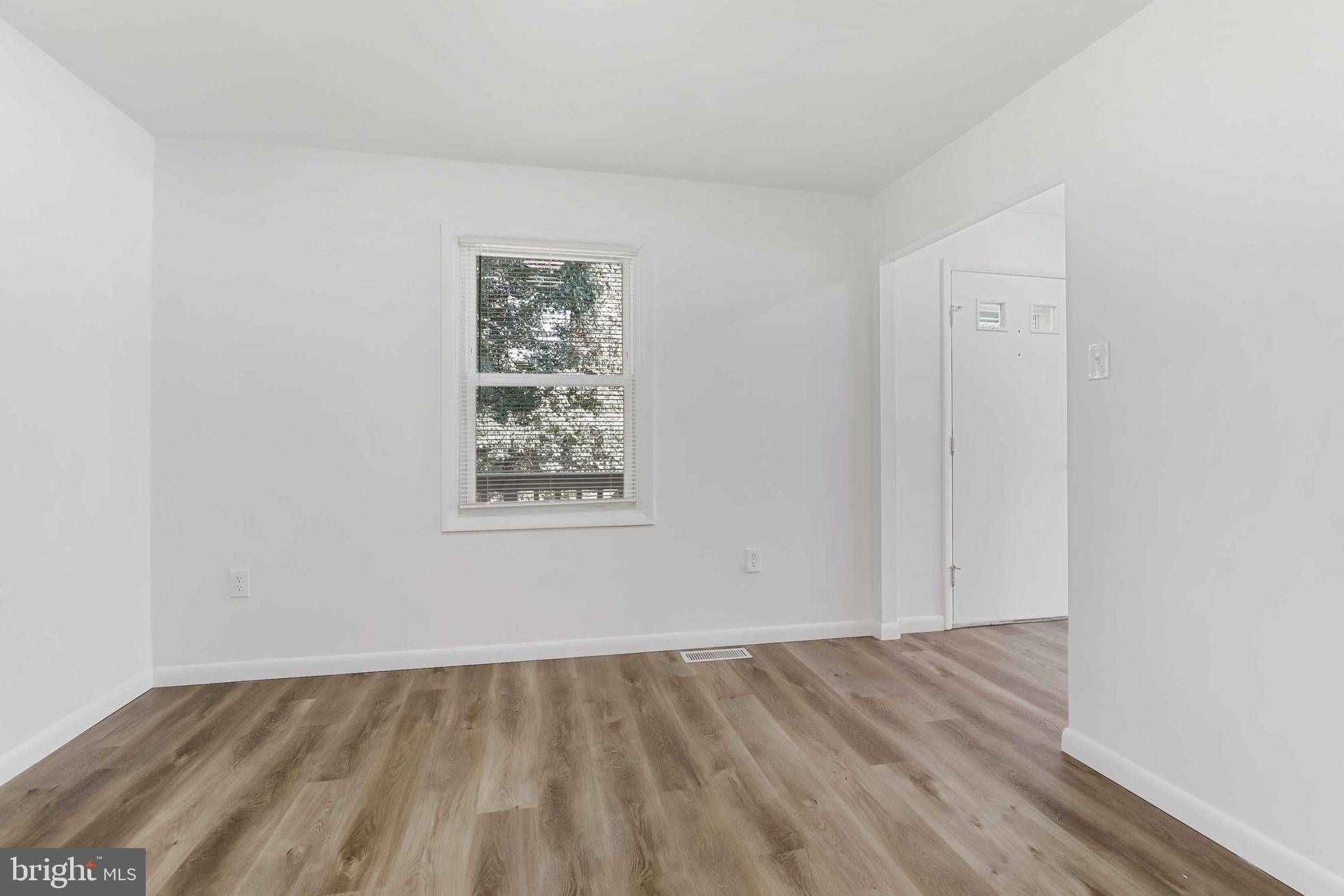 CROFTON MEADOWS - Residential Lease