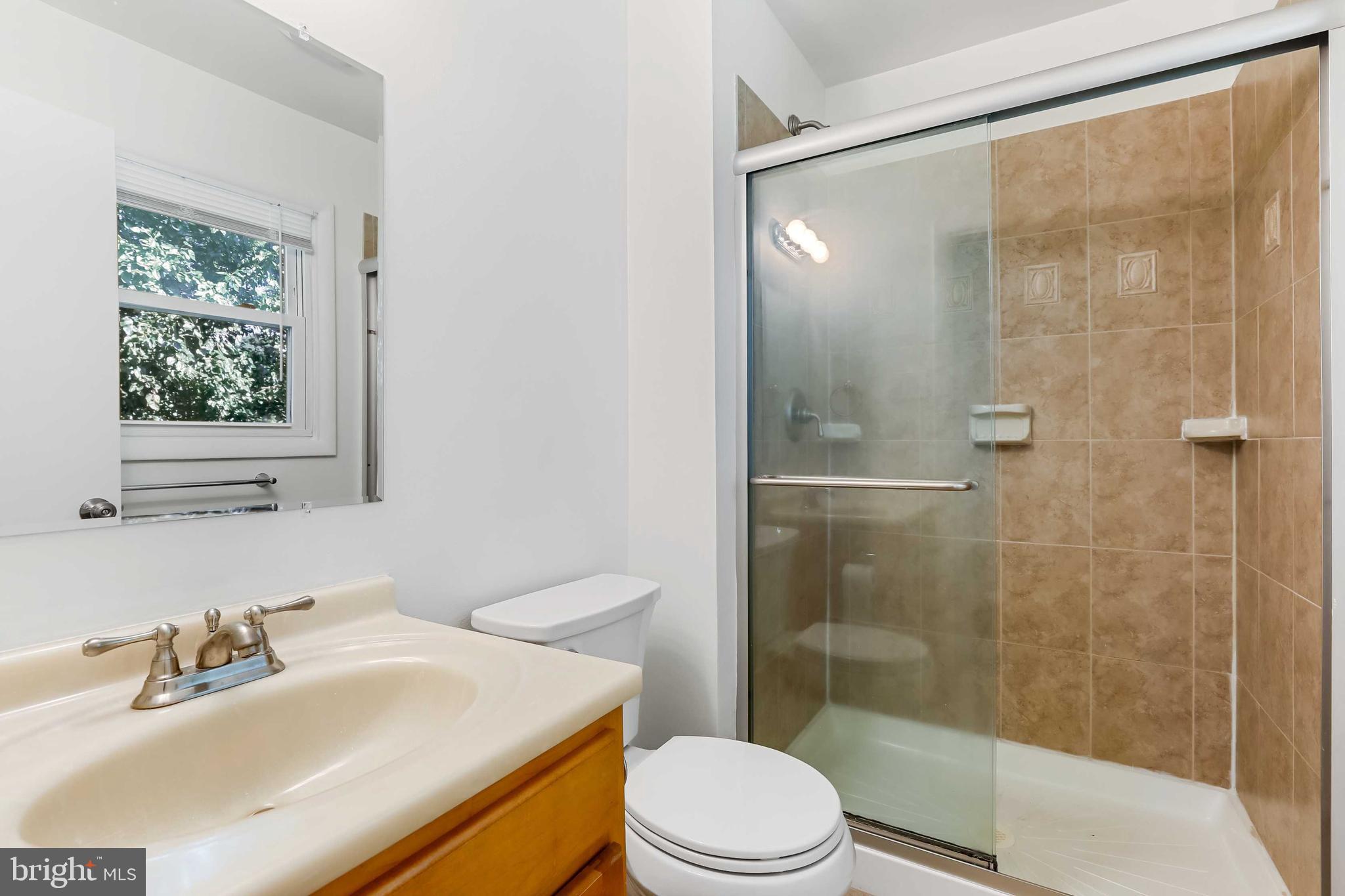 CROFTON MEADOWS - Residential Lease