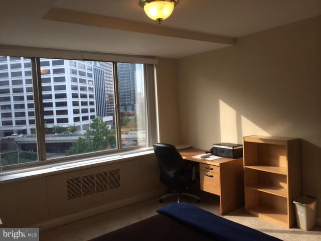 RIVER PLACE - Residential Lease