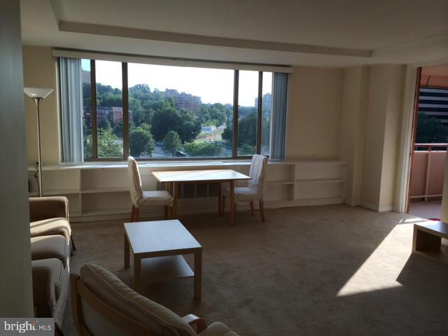 RIVER PLACE - Residential Lease