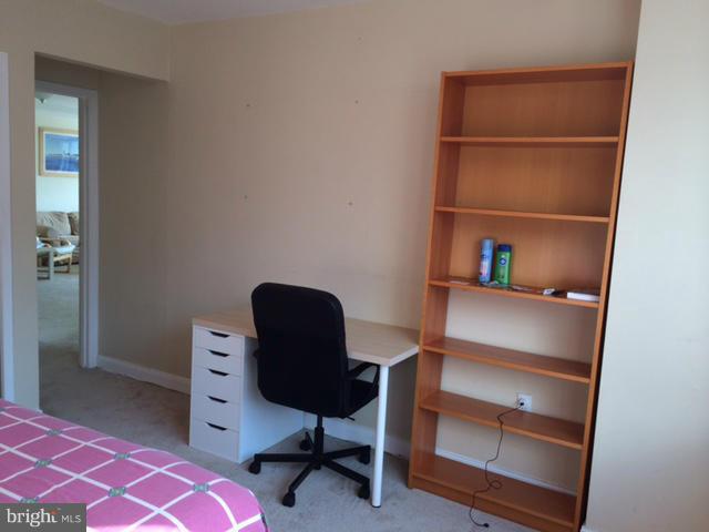 RIVER PLACE - Residential Lease