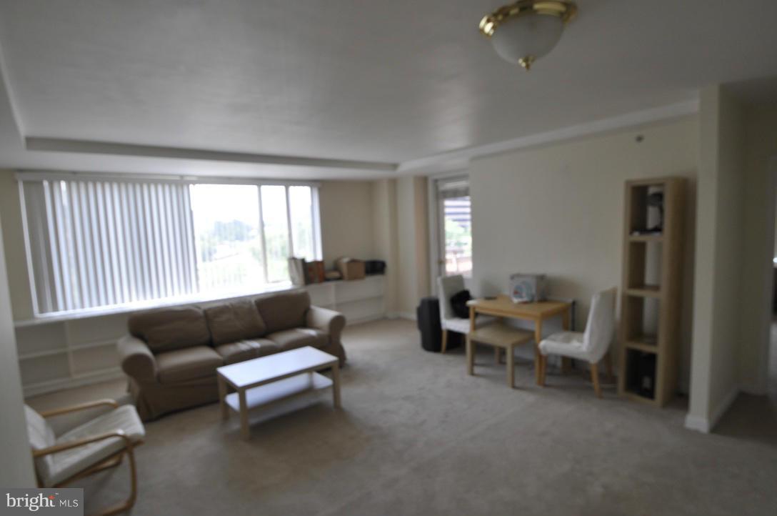 RIVER PLACE - Residential Lease