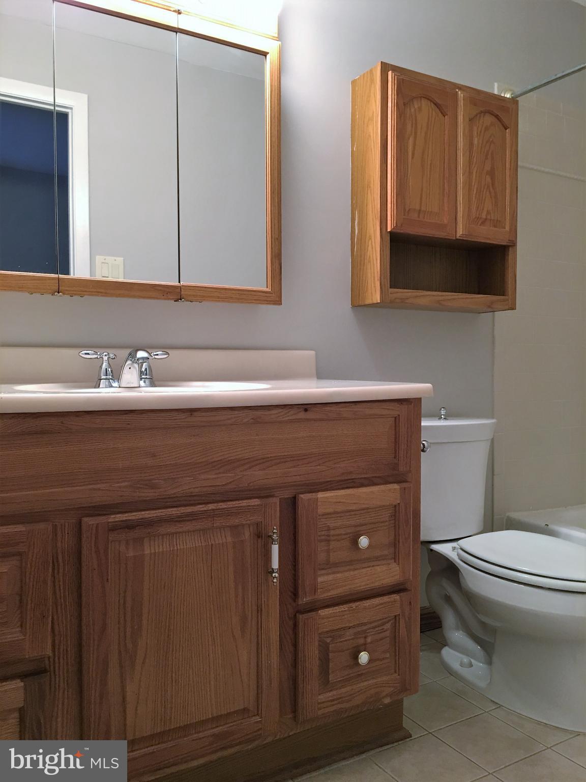 VILLAGE OF HICKORY RIDGE - Residential Lease