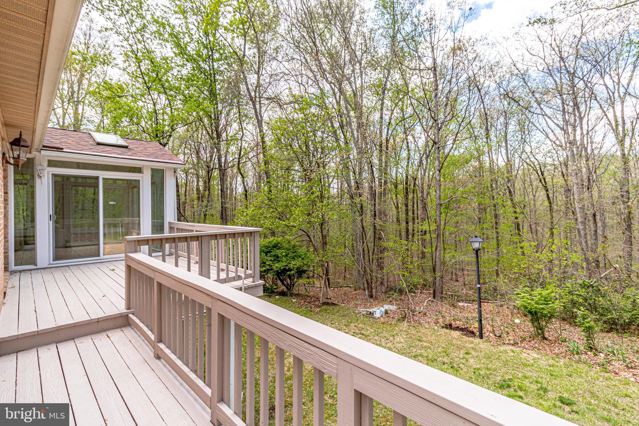 HAMPTON WOODS EAST - Residential