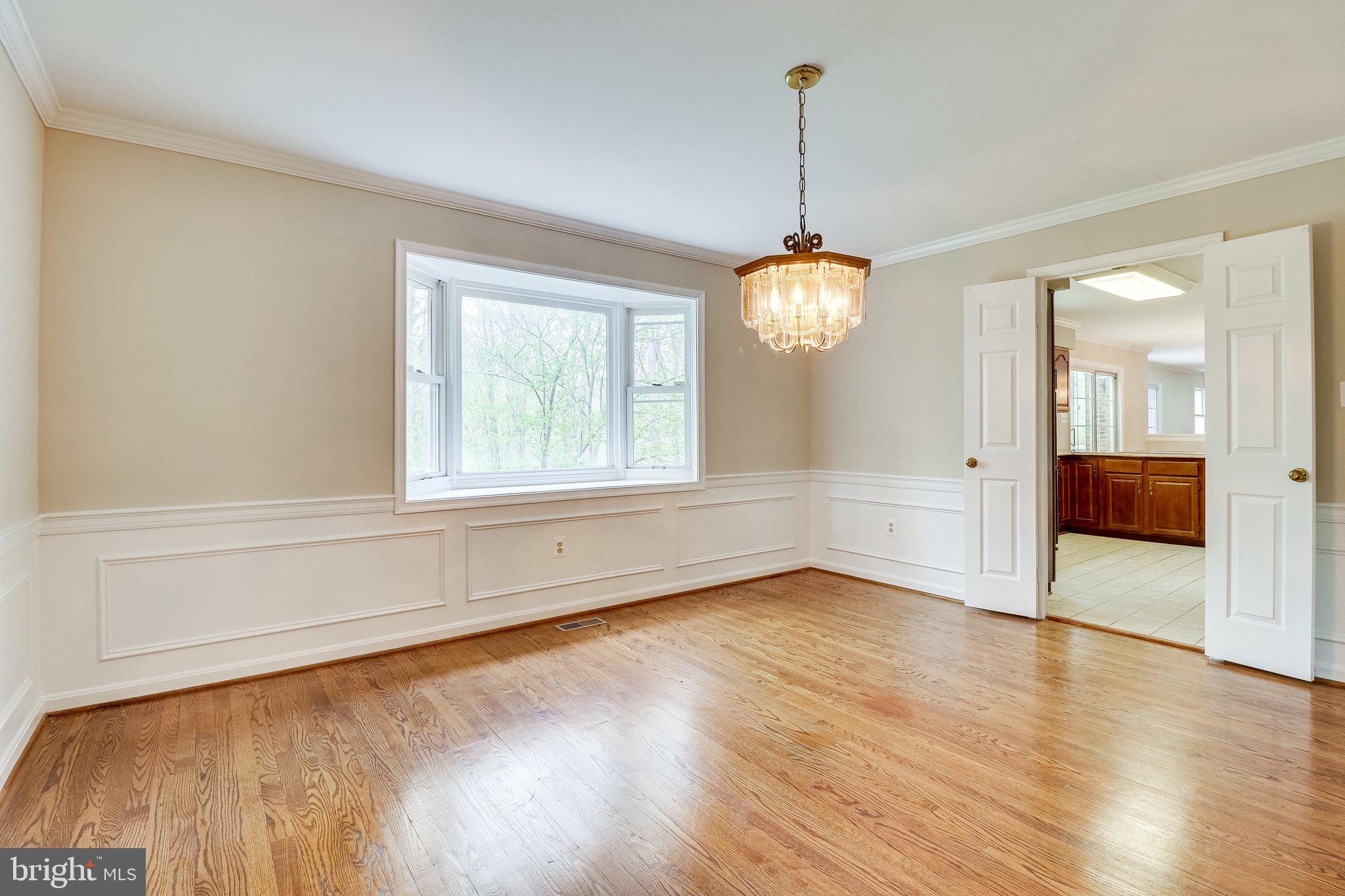 HAMPTON WOODS EAST - Residential