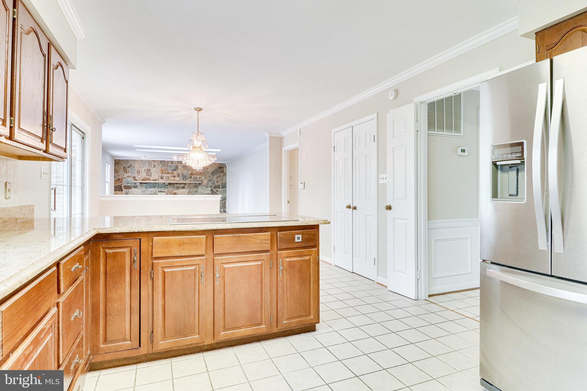 HAMPTON WOODS EAST - Residential