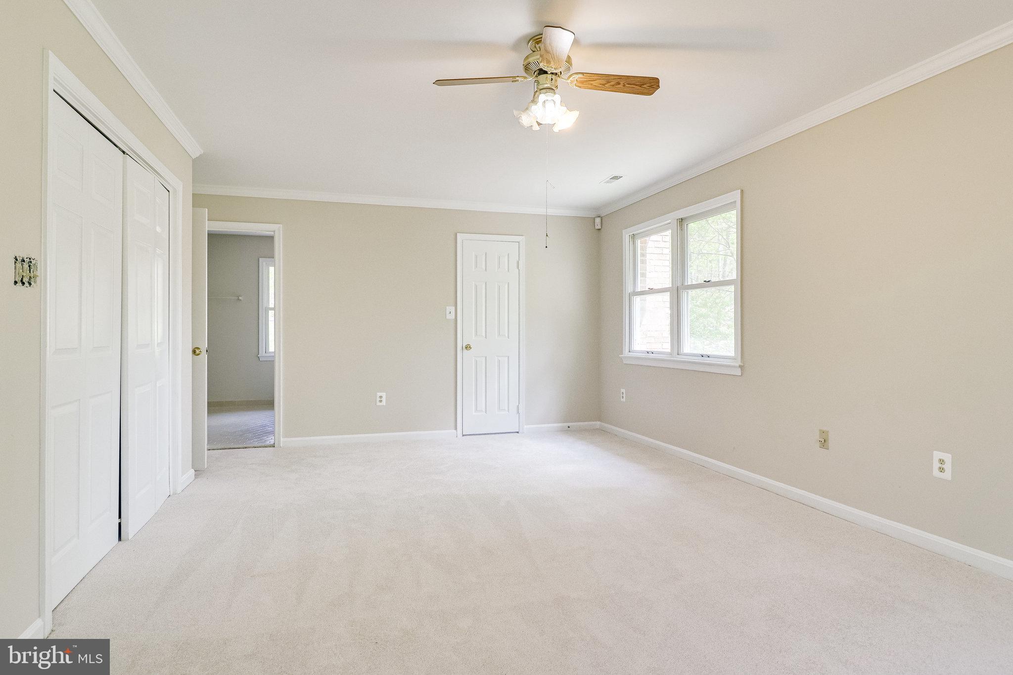 HAMPTON WOODS EAST - Residential