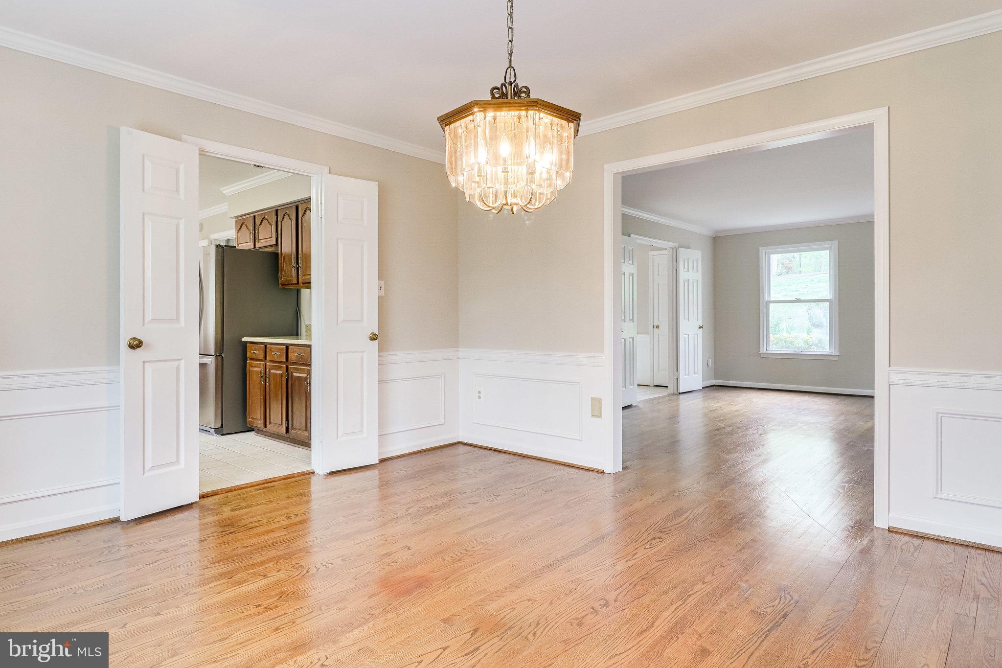 HAMPTON WOODS EAST - Residential