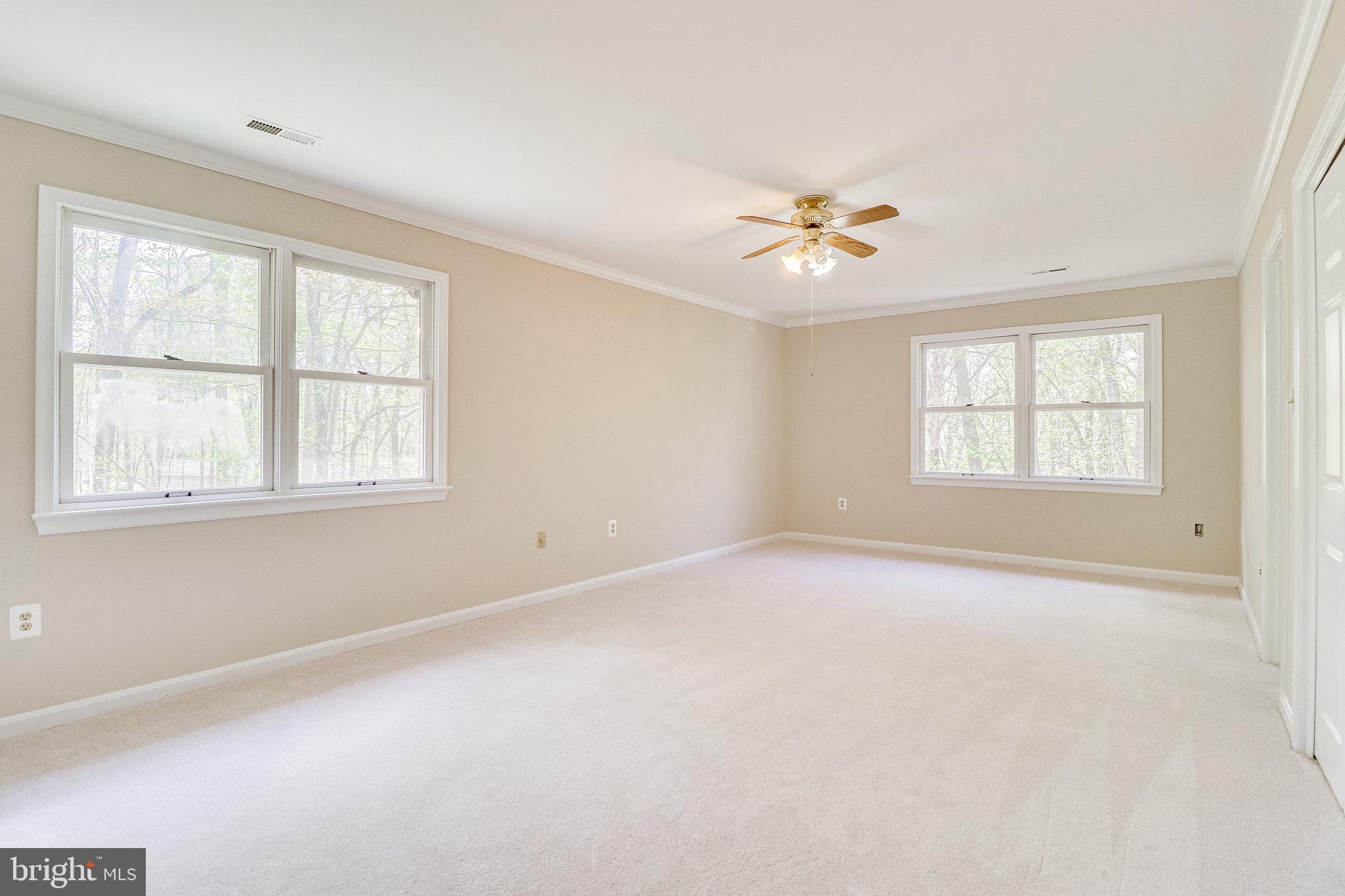 HAMPTON WOODS EAST - Residential