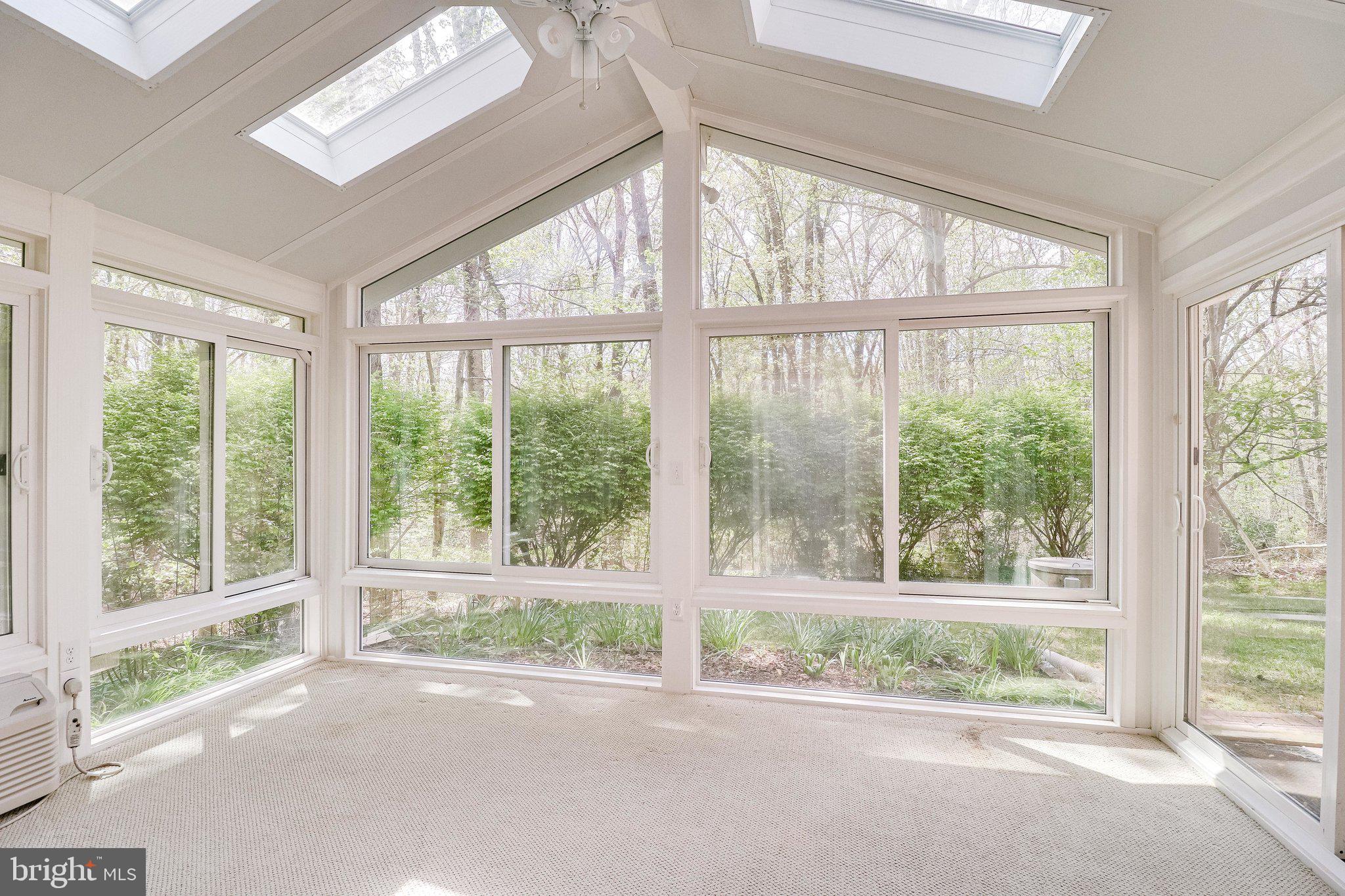 HAMPTON WOODS EAST - Residential