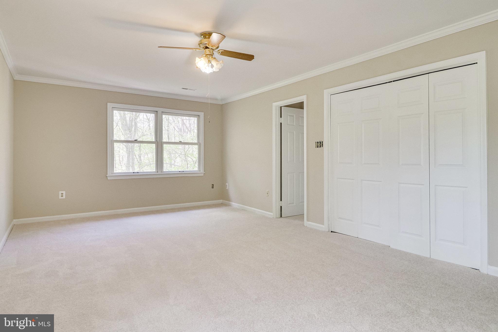 HAMPTON WOODS EAST - Residential