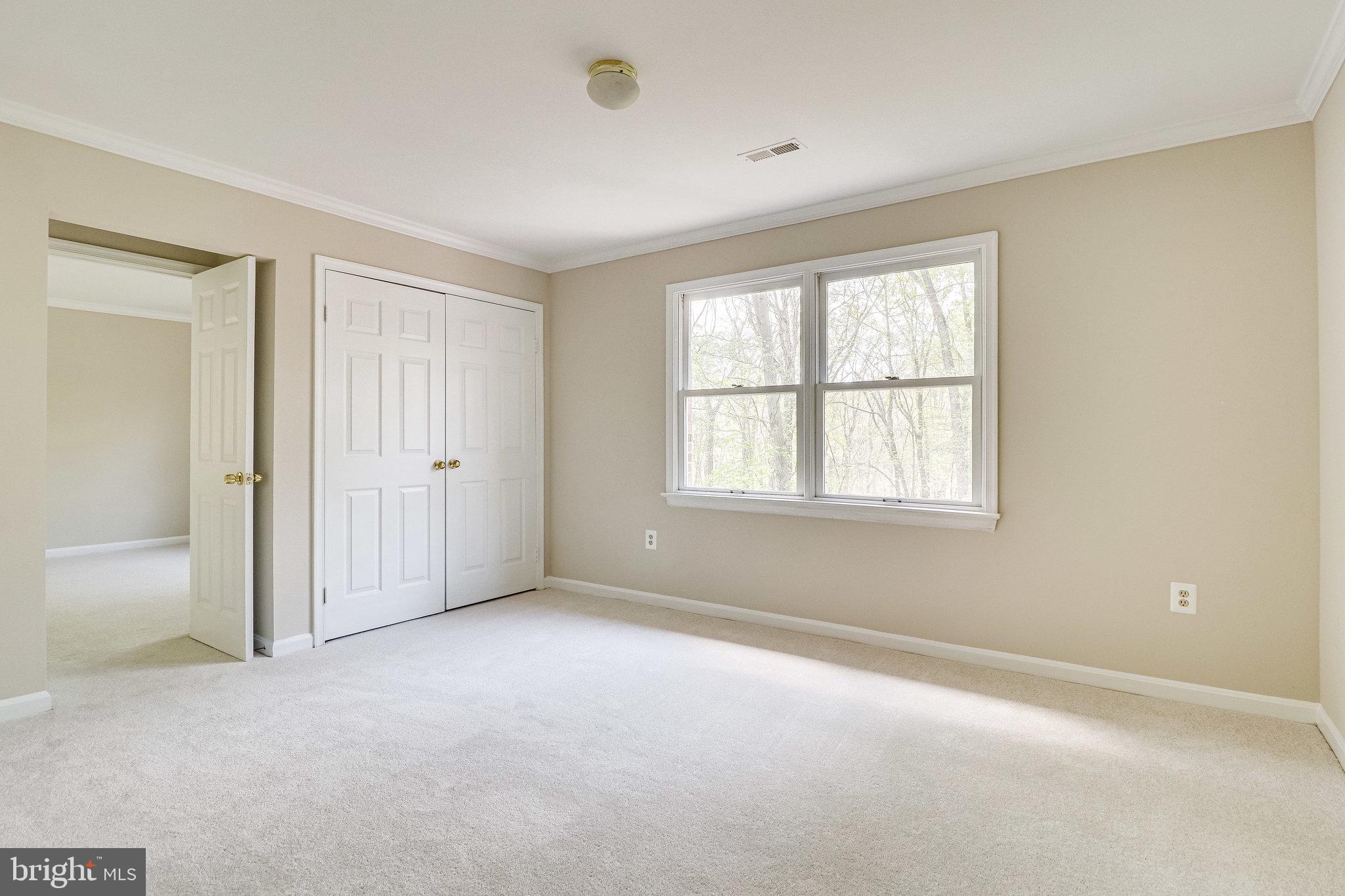 HAMPTON WOODS EAST - Residential